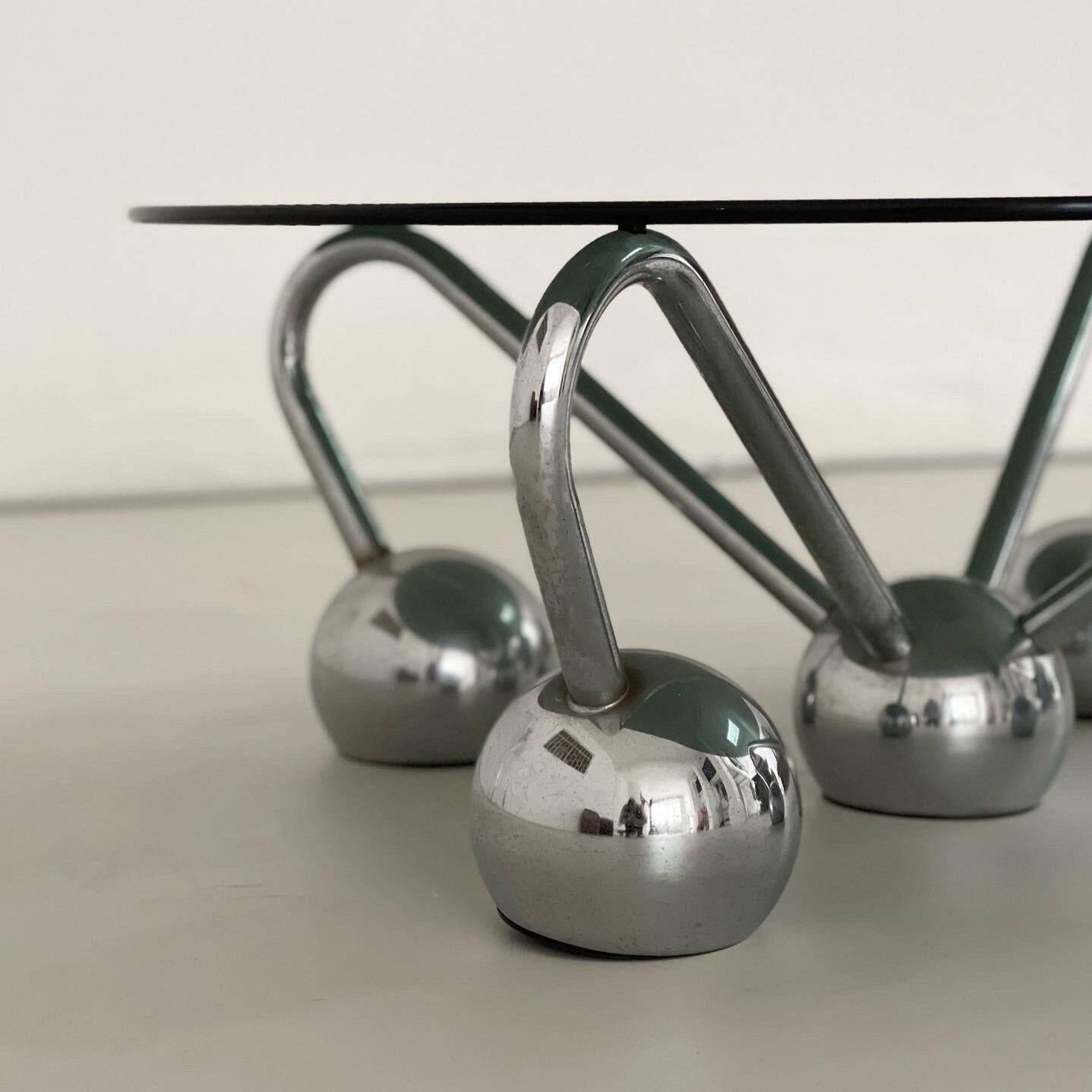 Table basse Sputnik en métal chromé et verre fumé