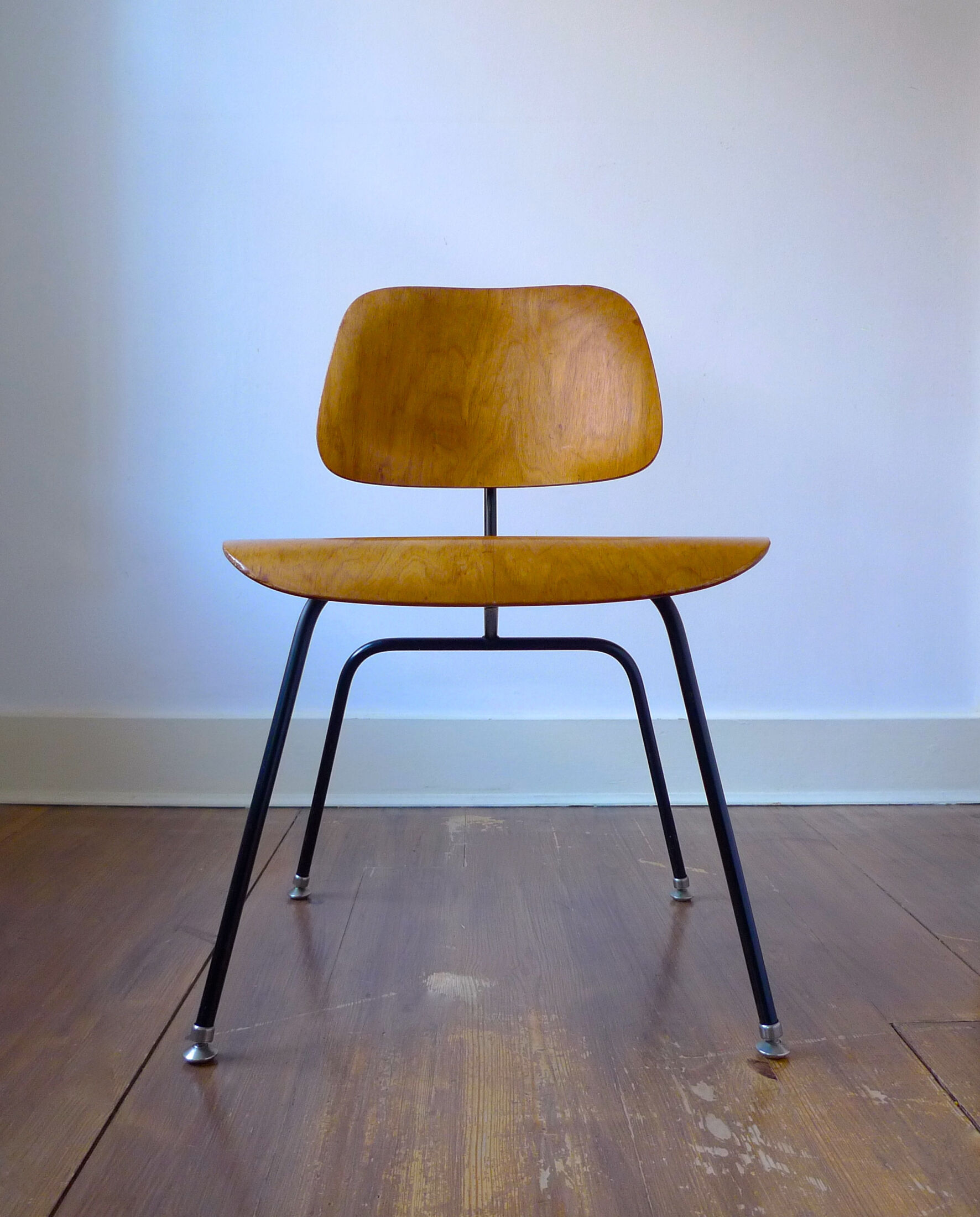 Charles & Ray Eames chair DCM for Herman Miller USA 1953