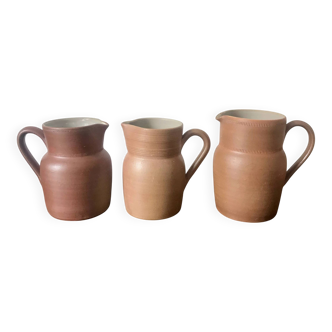 Set of 3 matte stoneware jugs