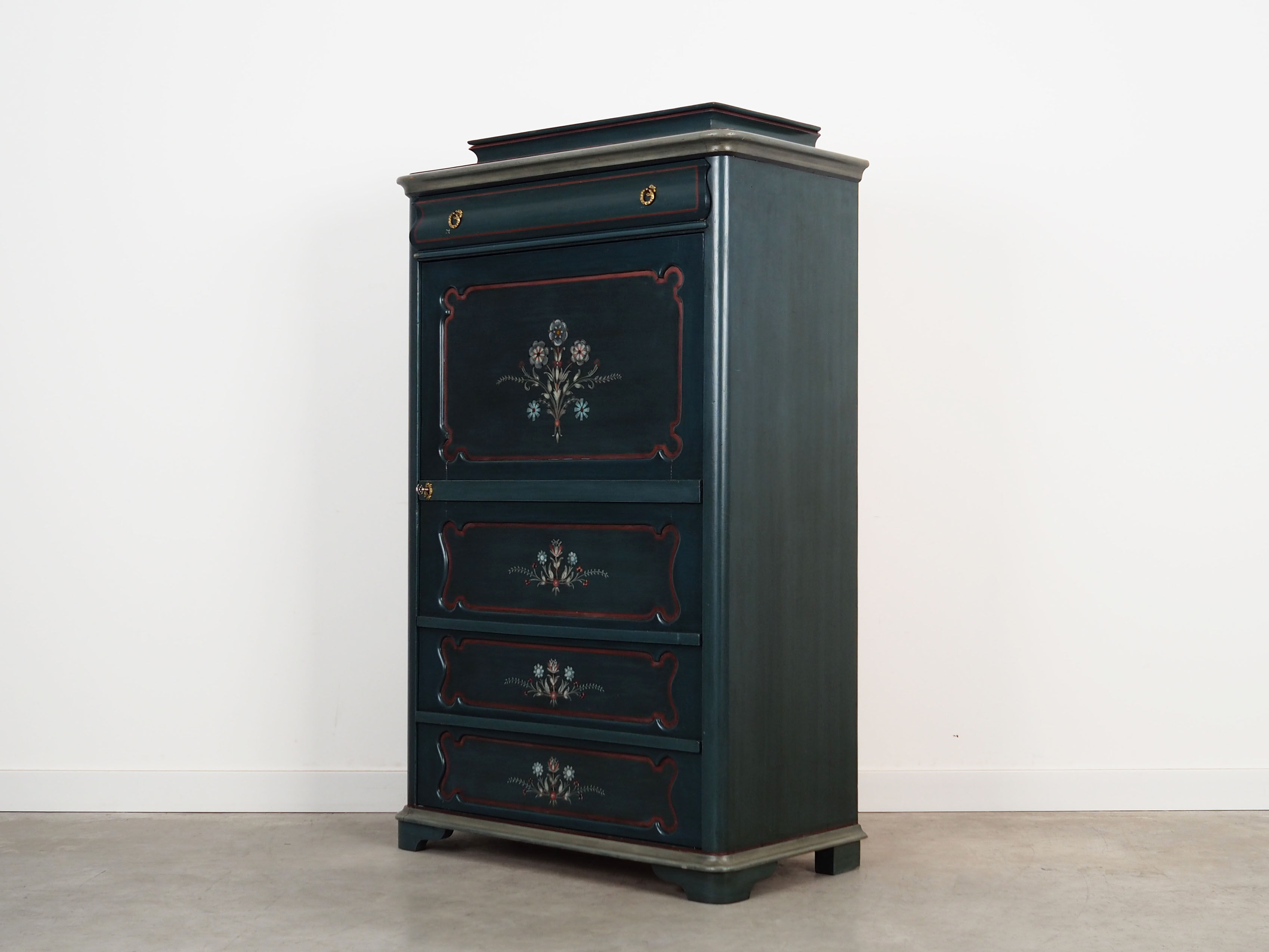 Pine laundry cabinet, Danish design, 1960s, production: Denmark