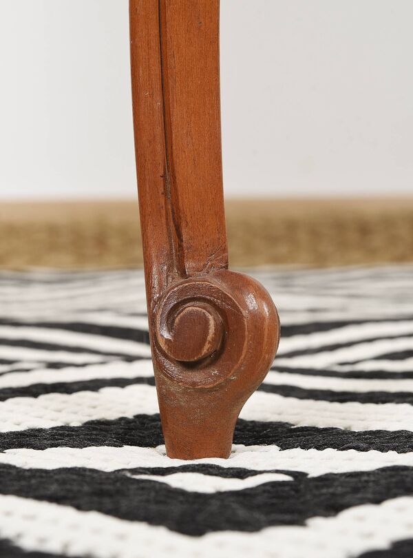 Table de chevet style louis xv