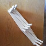 Accordion coat holder