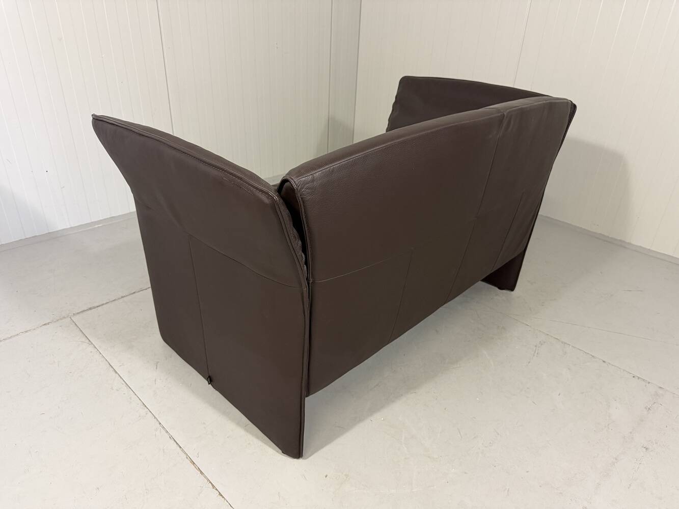 Christophe Giraud brown leather sofa Indy, Jori Belgium 1990’s