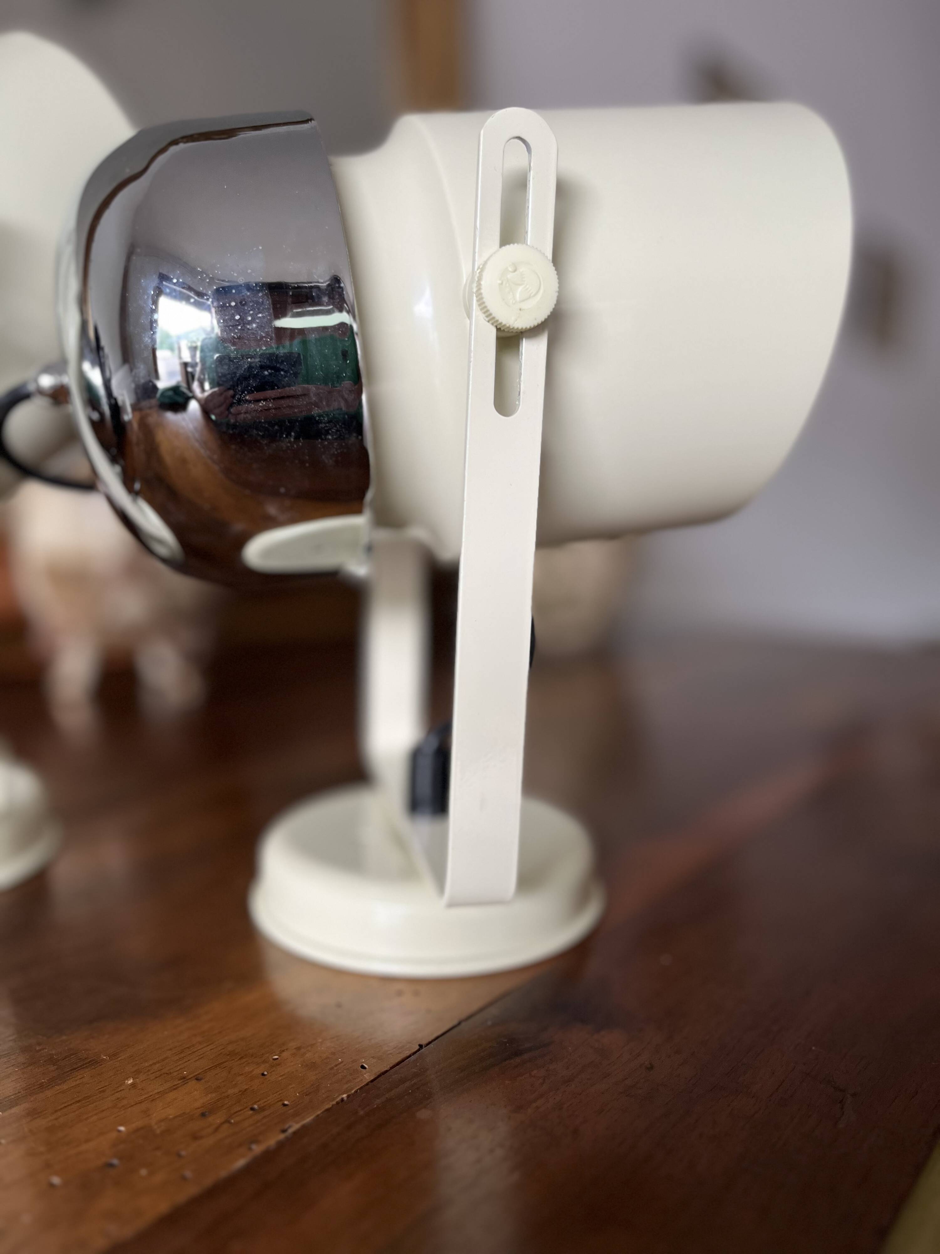 Pair of 2 new "Formas" lamps Vintage Space Age