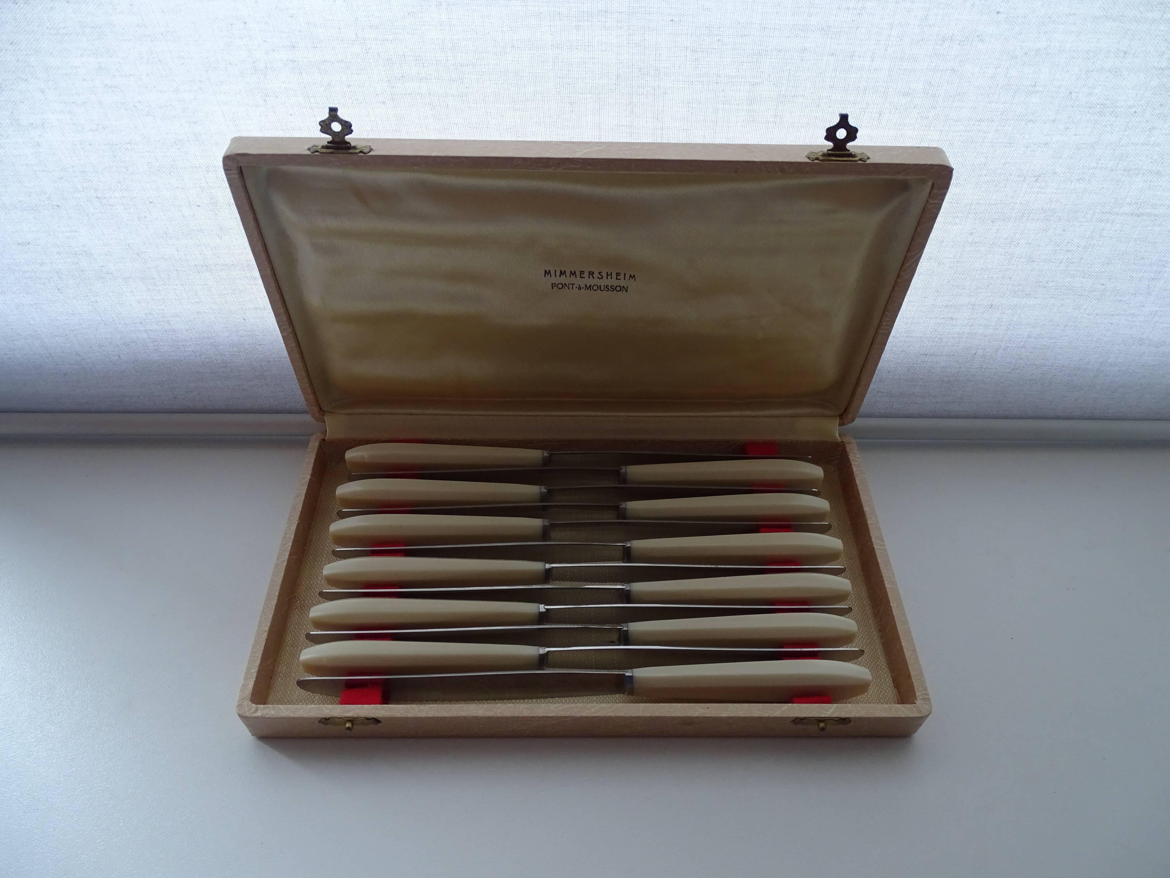 12 vintage Apollonox knob knobs bakelite handles in case