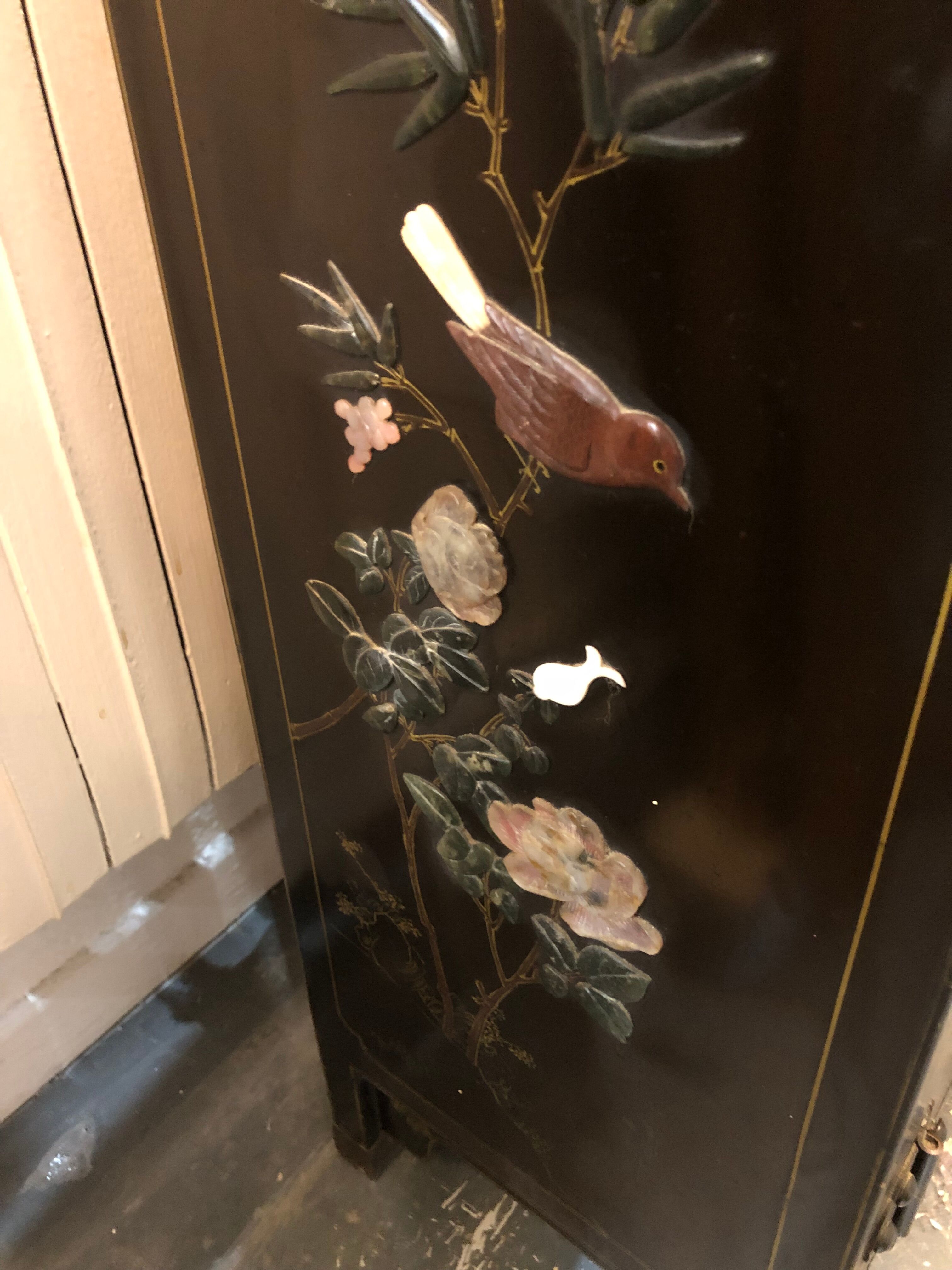 Old Chinese black lacquered furniture decorated with hard stones / cabinet