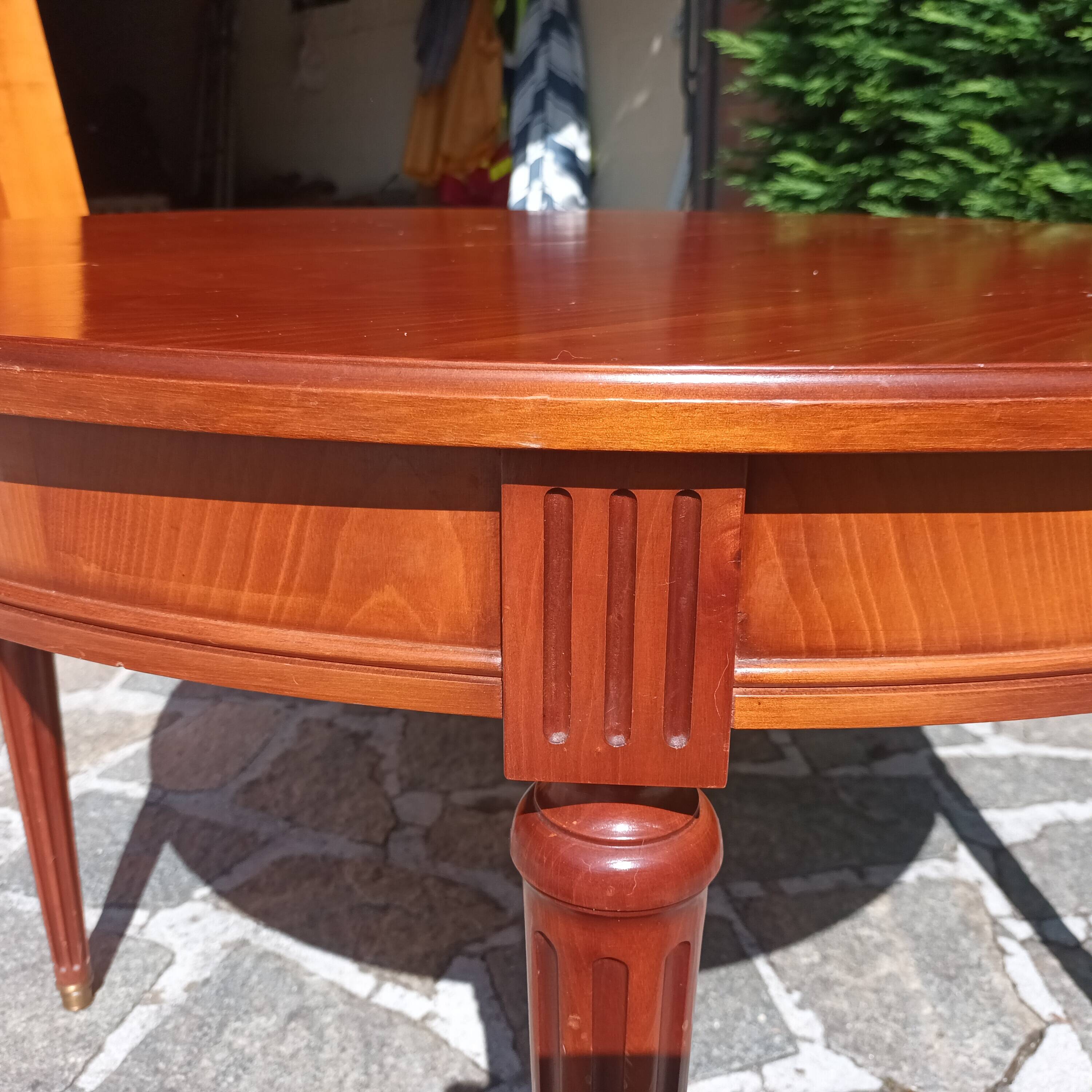 Cherry wood Louis XVI table with 2 extensions.