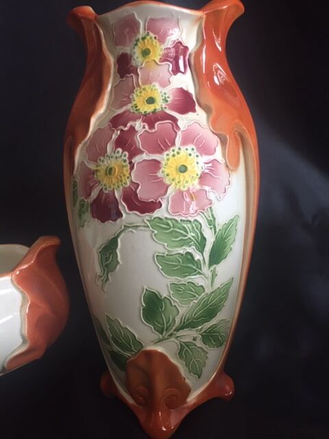 Lot vases and a garden dabbling 1900