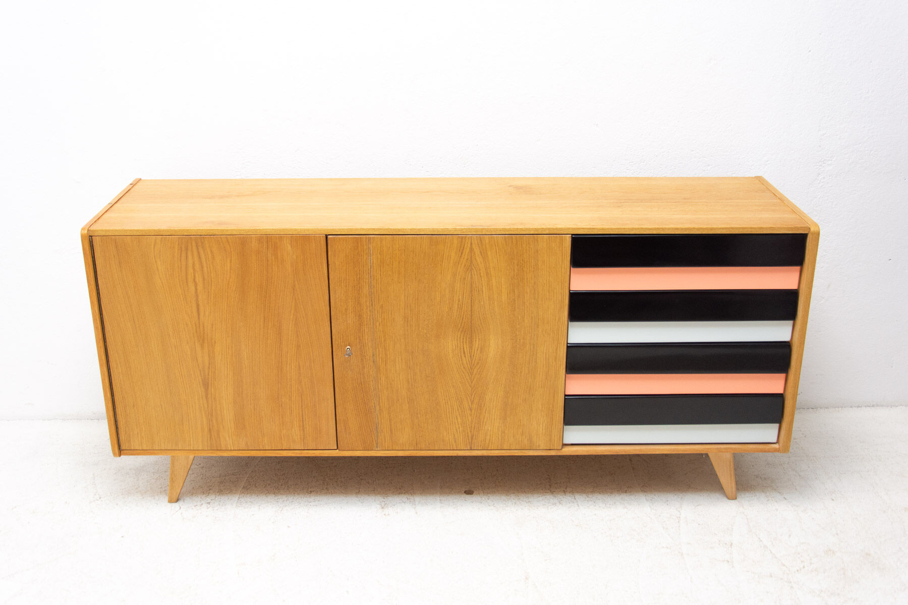 Mid Century U-460 sideboard by Jiří Jiroutek for Interiér Praha