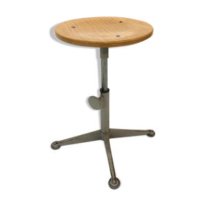 tabouret par Friso Kramer