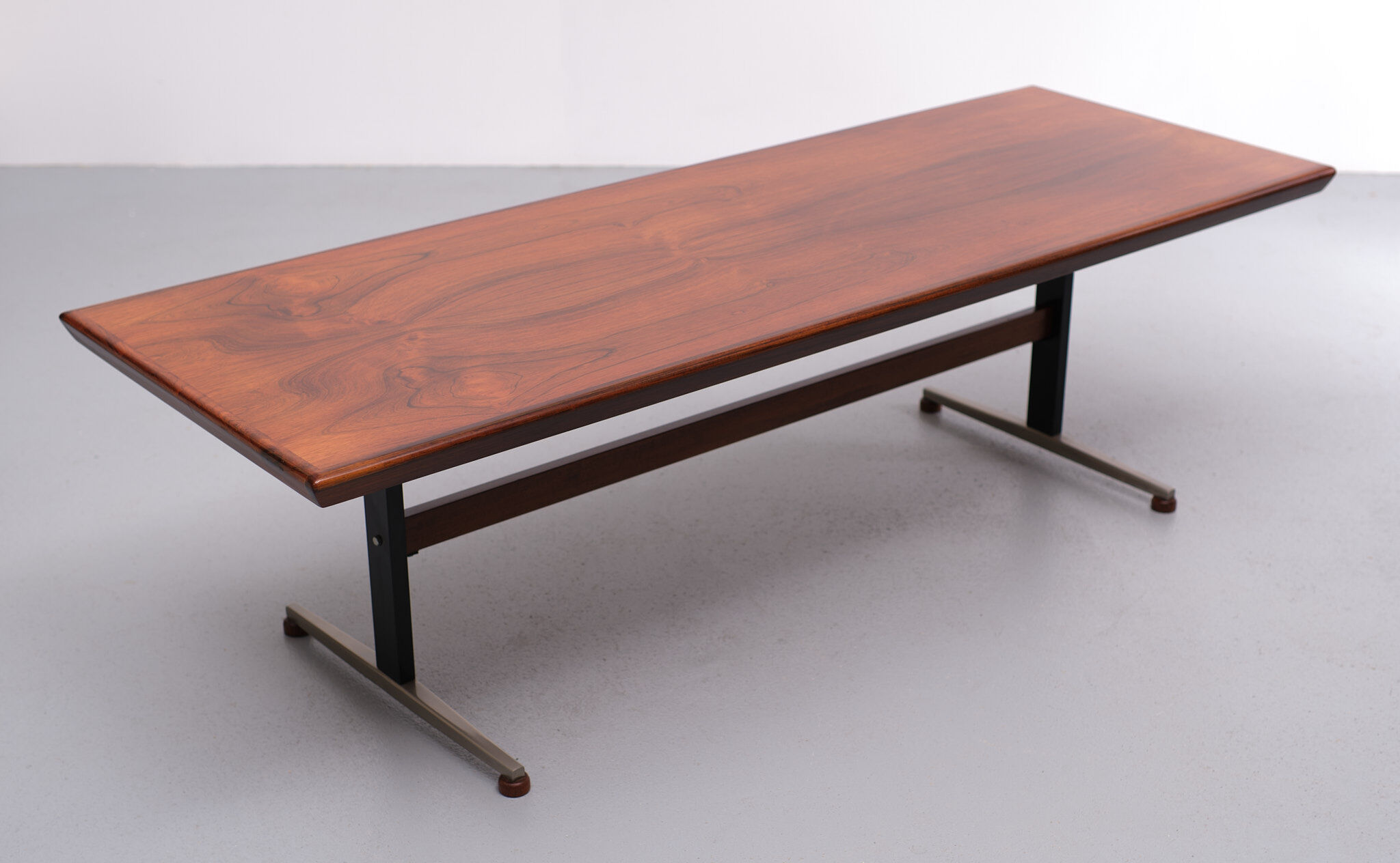 Rosewood coffee table 1960 scandinavian