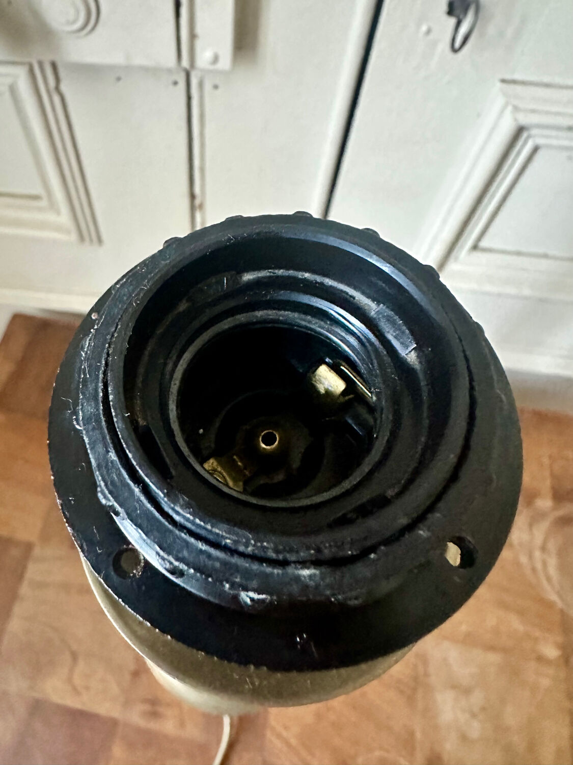 Lamp base in brass and chrome-plated steel