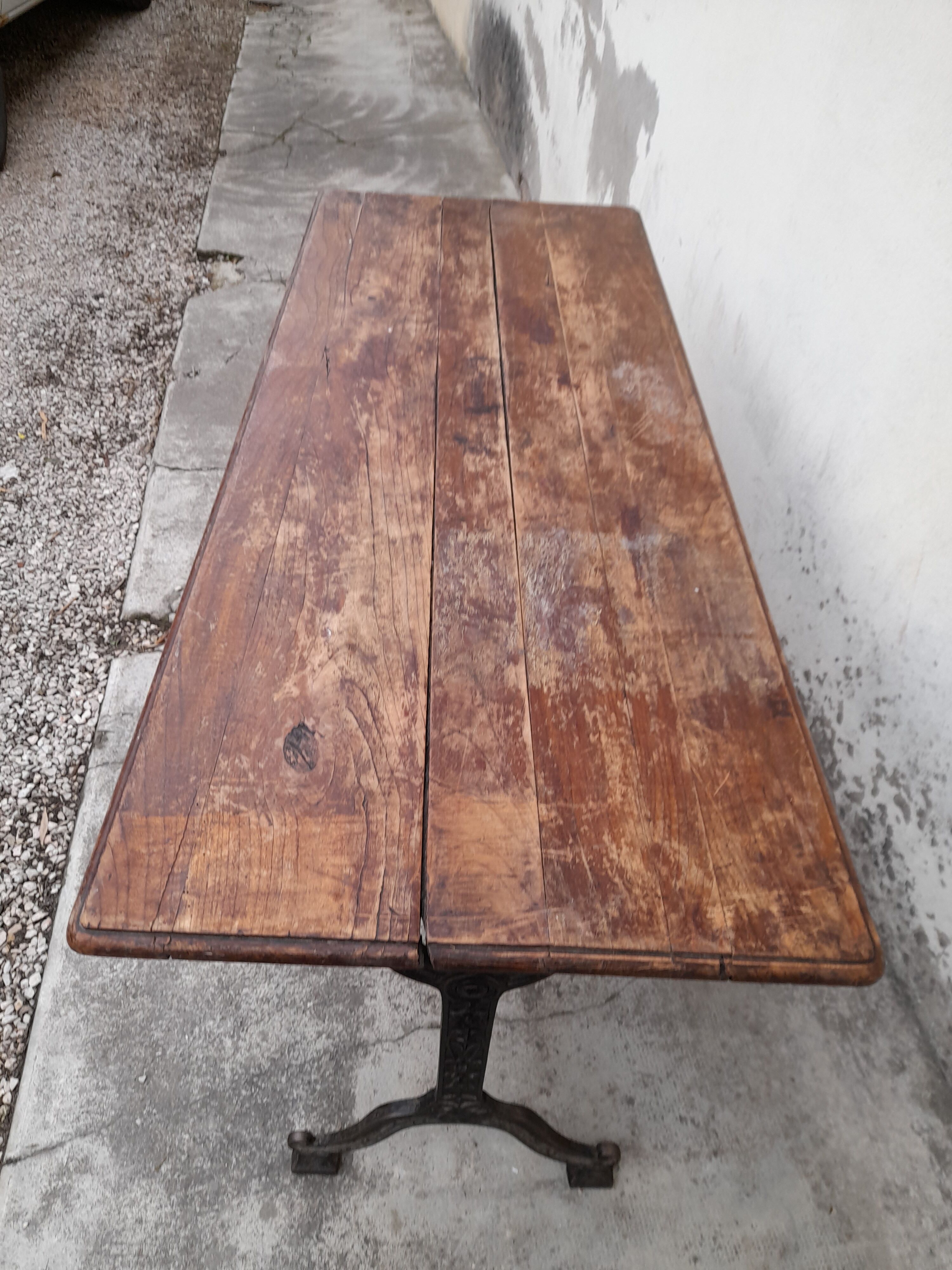 Table de bistrot en fonte 1900 1m50