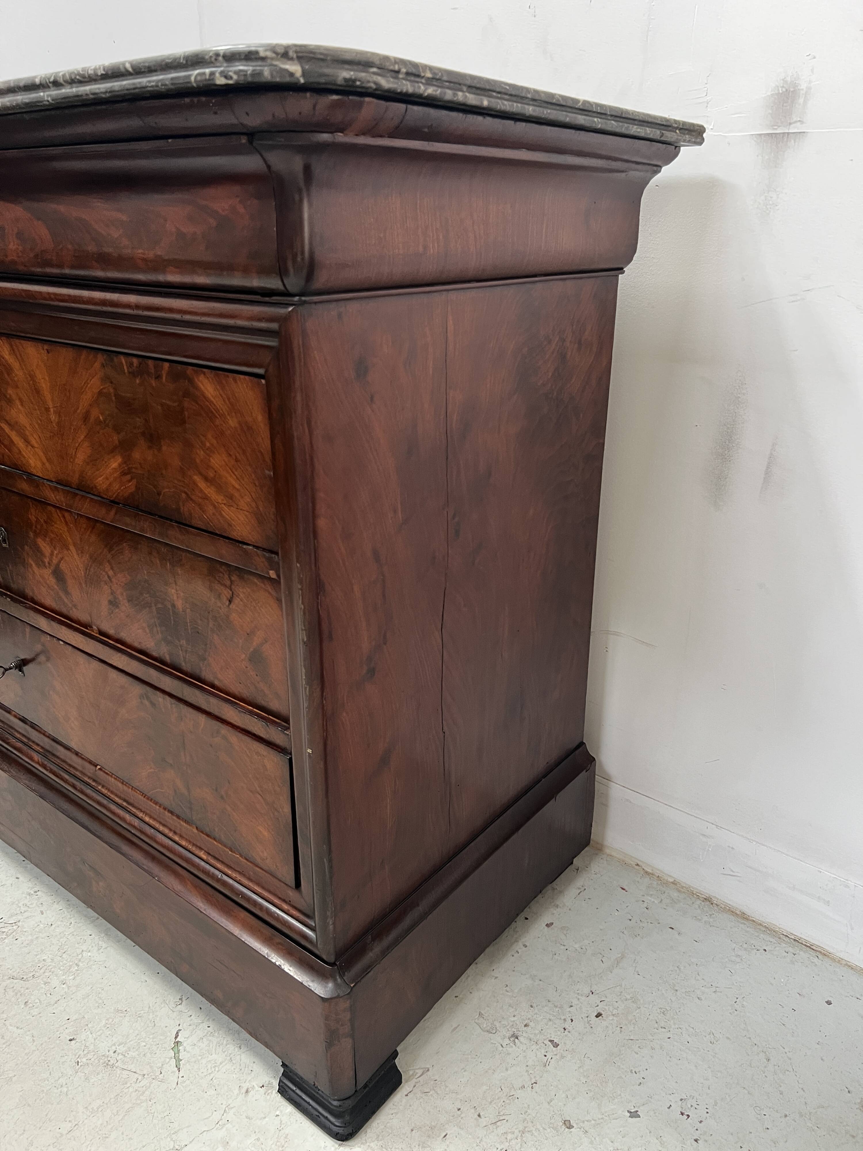 Commode secrétaire Louis Philippe en acajou XIX siècle