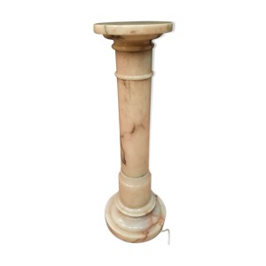 Selette éclairante en albâtre