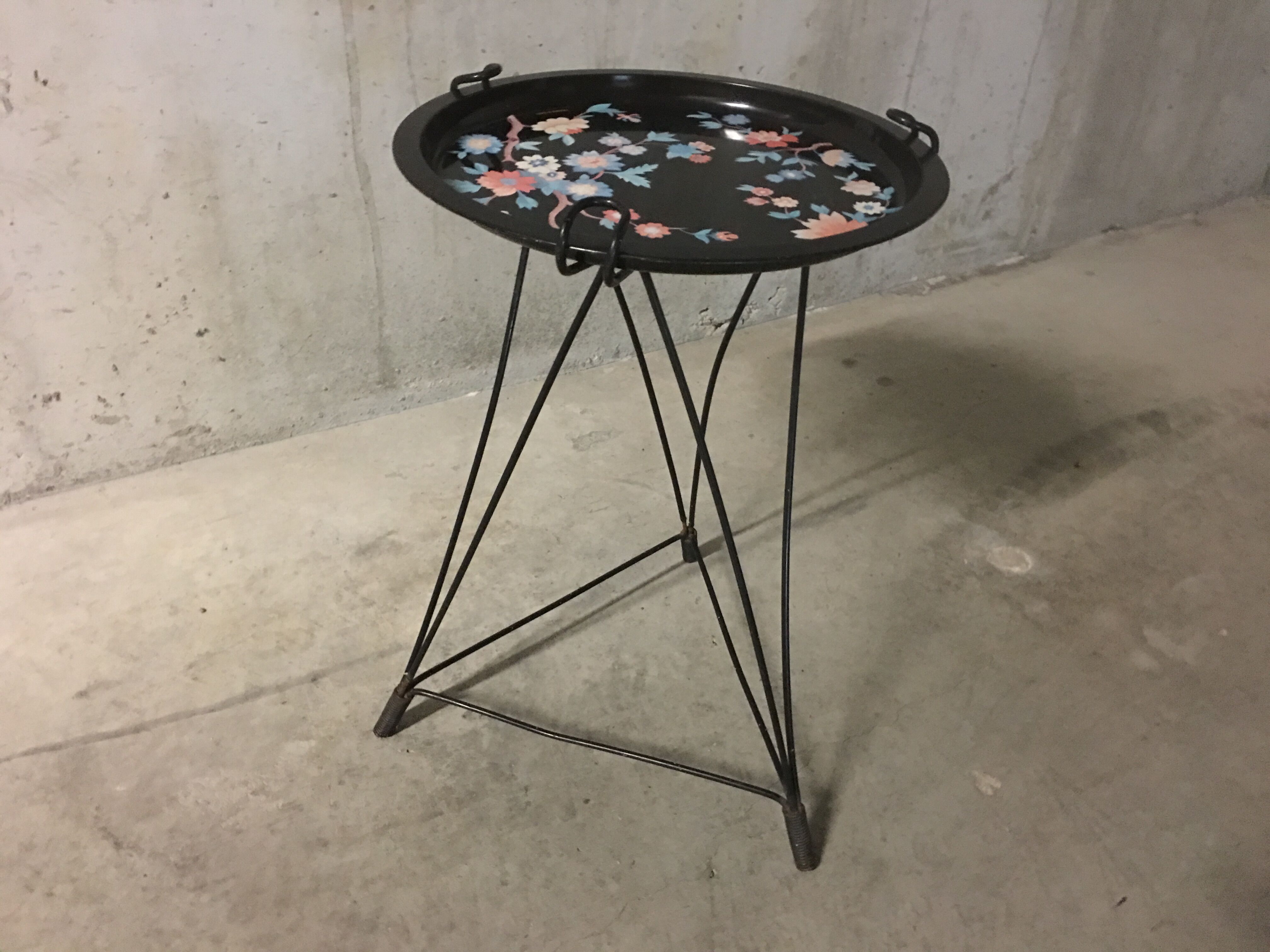 Tripod healing 1950s