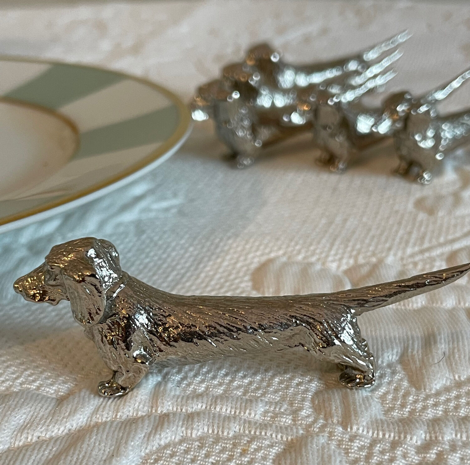 6 doors - vintage dachshund silver metal knife 70
