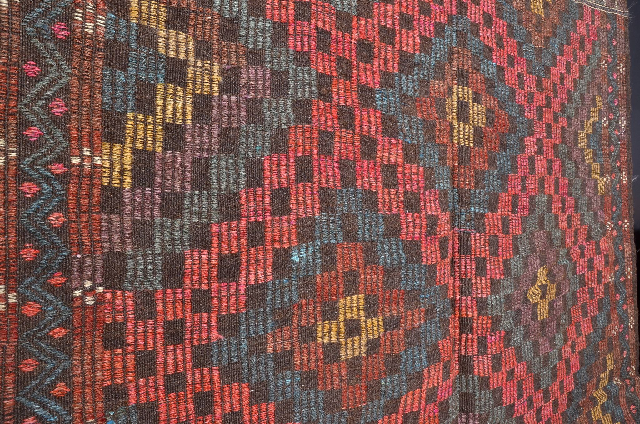 Tapis kilim Oushak anatolien surdimensionné