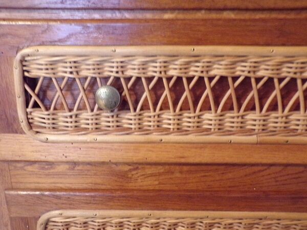 Commode vintage