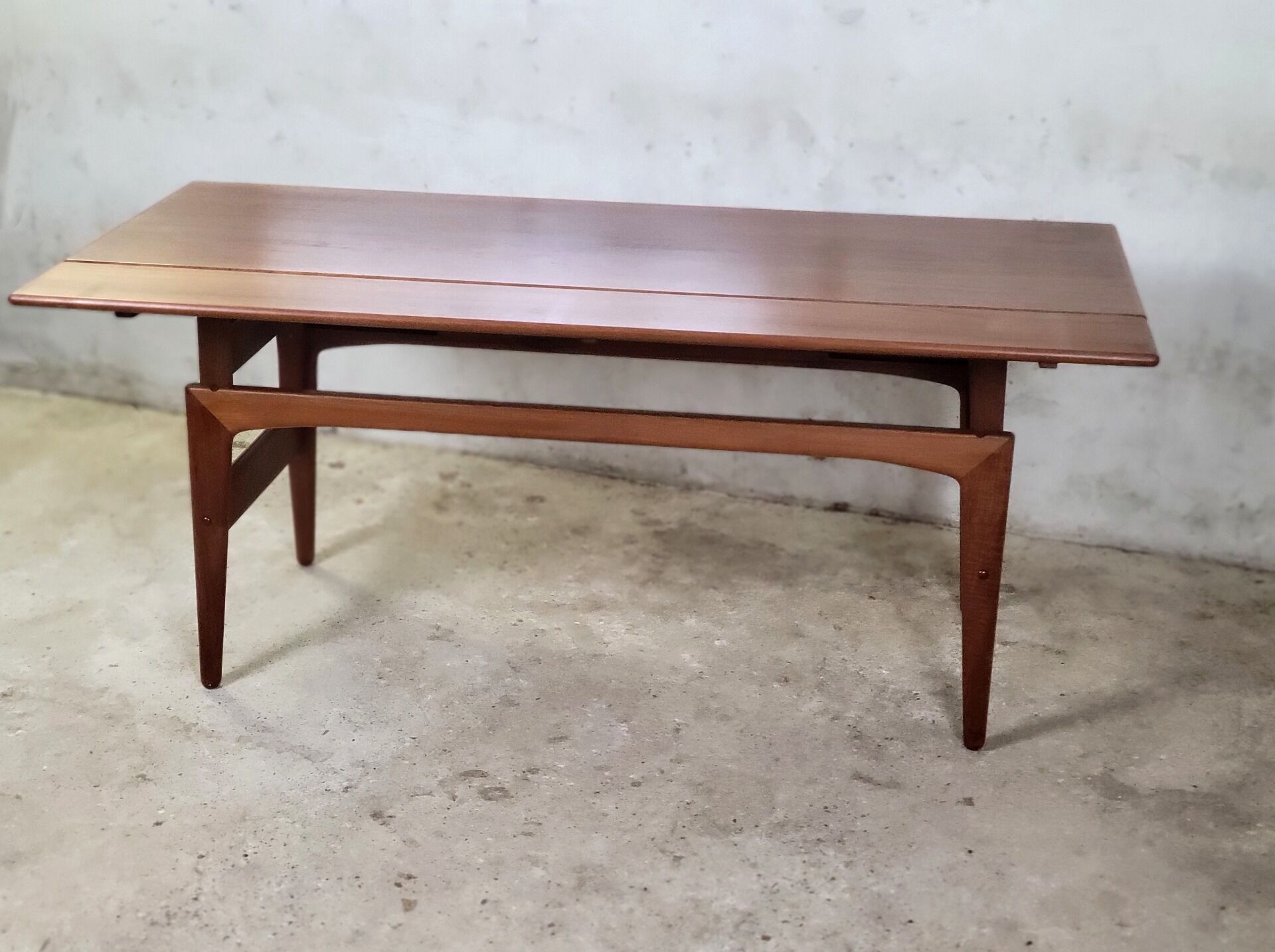 Danish height-adjustable coffee table by Trioh, 1960