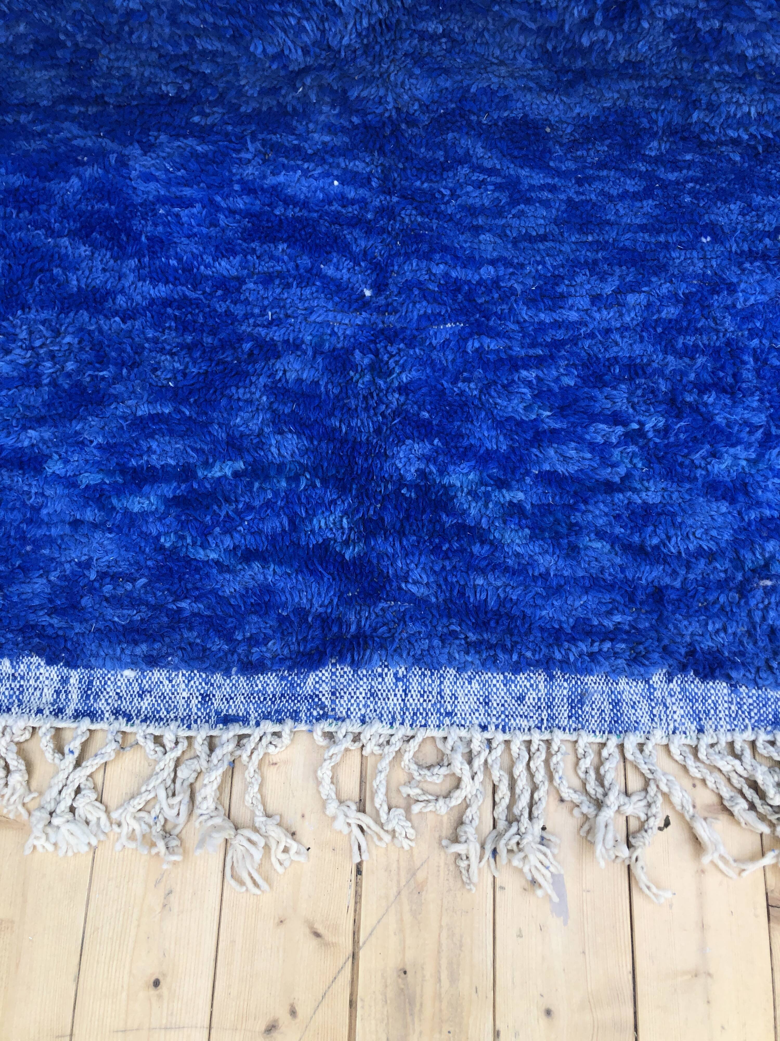 Moroccan Berber carpet Beni Ouarain uni blue 3.3x2.26m