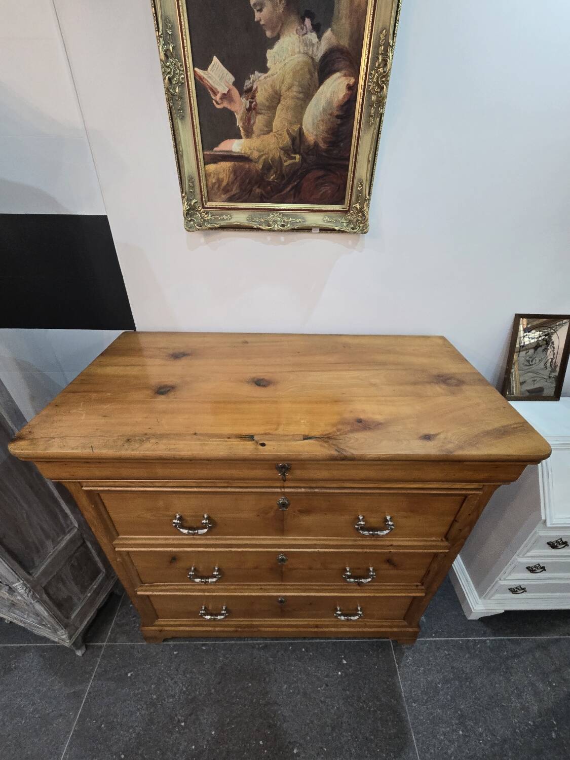 Grande commode en sapin style Louis philippe