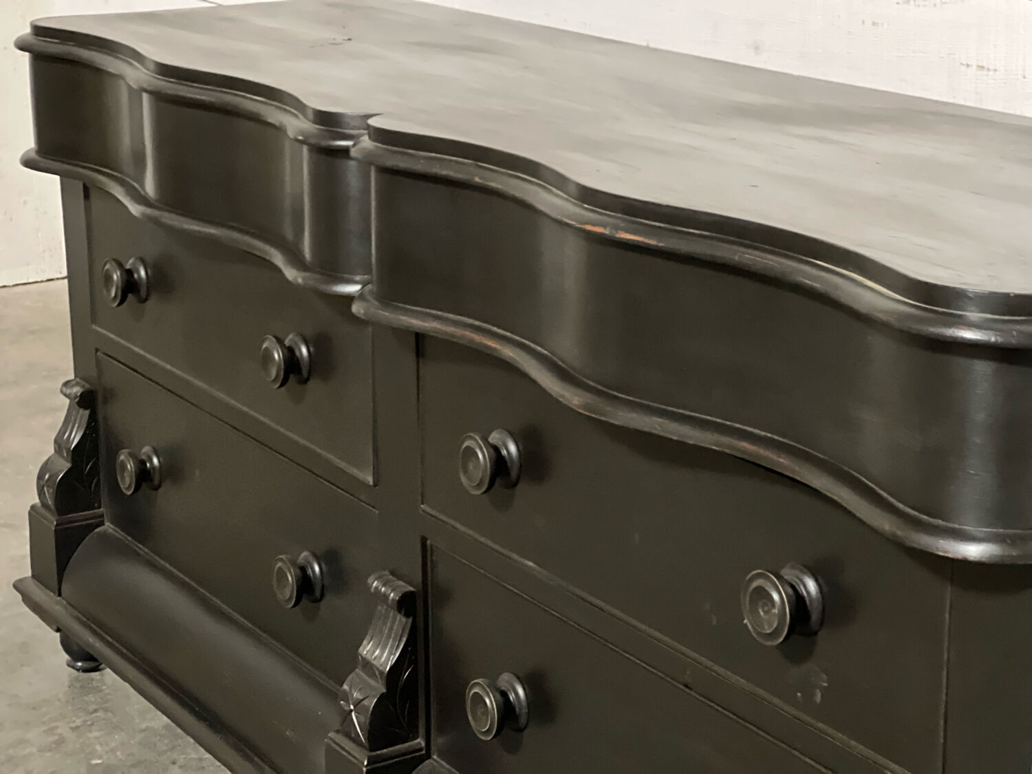 Old chest of drawers