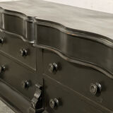 Old chest of drawers