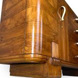 Buffet en noyer Art déco italien, de grande qualité.