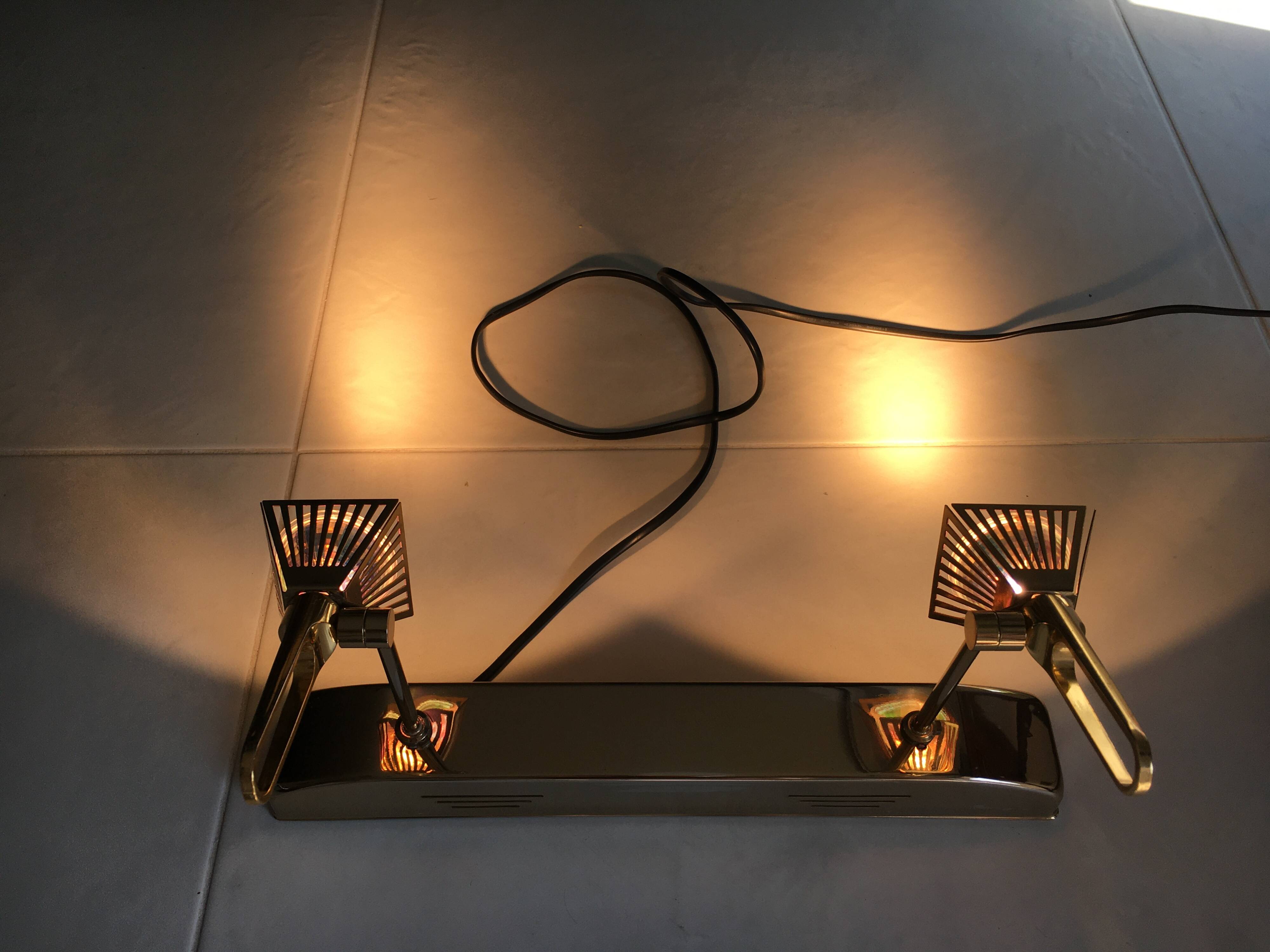 Appliques en laiton Fase