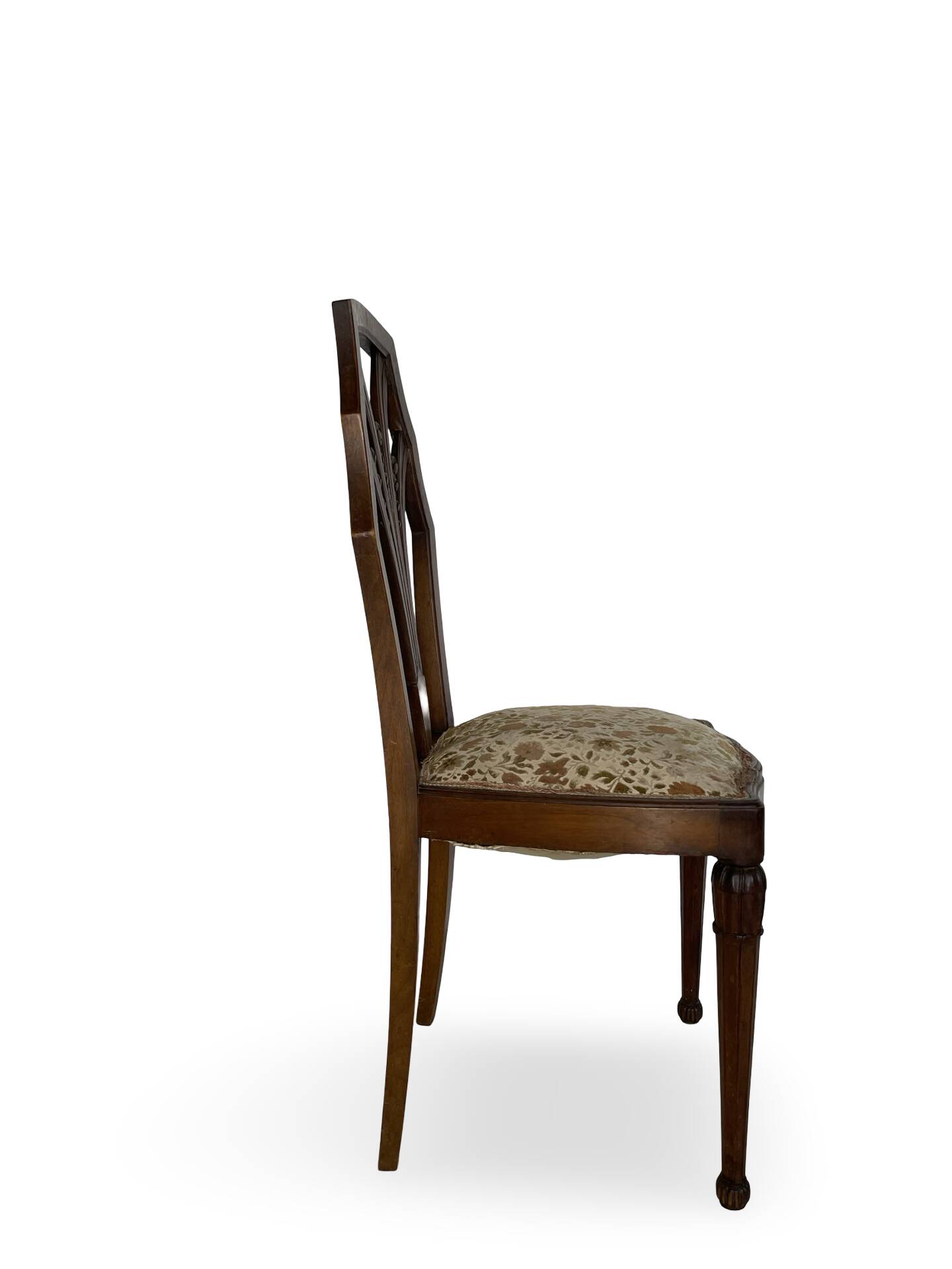 Ensemble de 6 chaises de salle à manger en noyer sculpté Art Déco, années 1920/1930