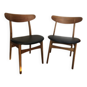 Pair of CH30 Hans Wegner chairs