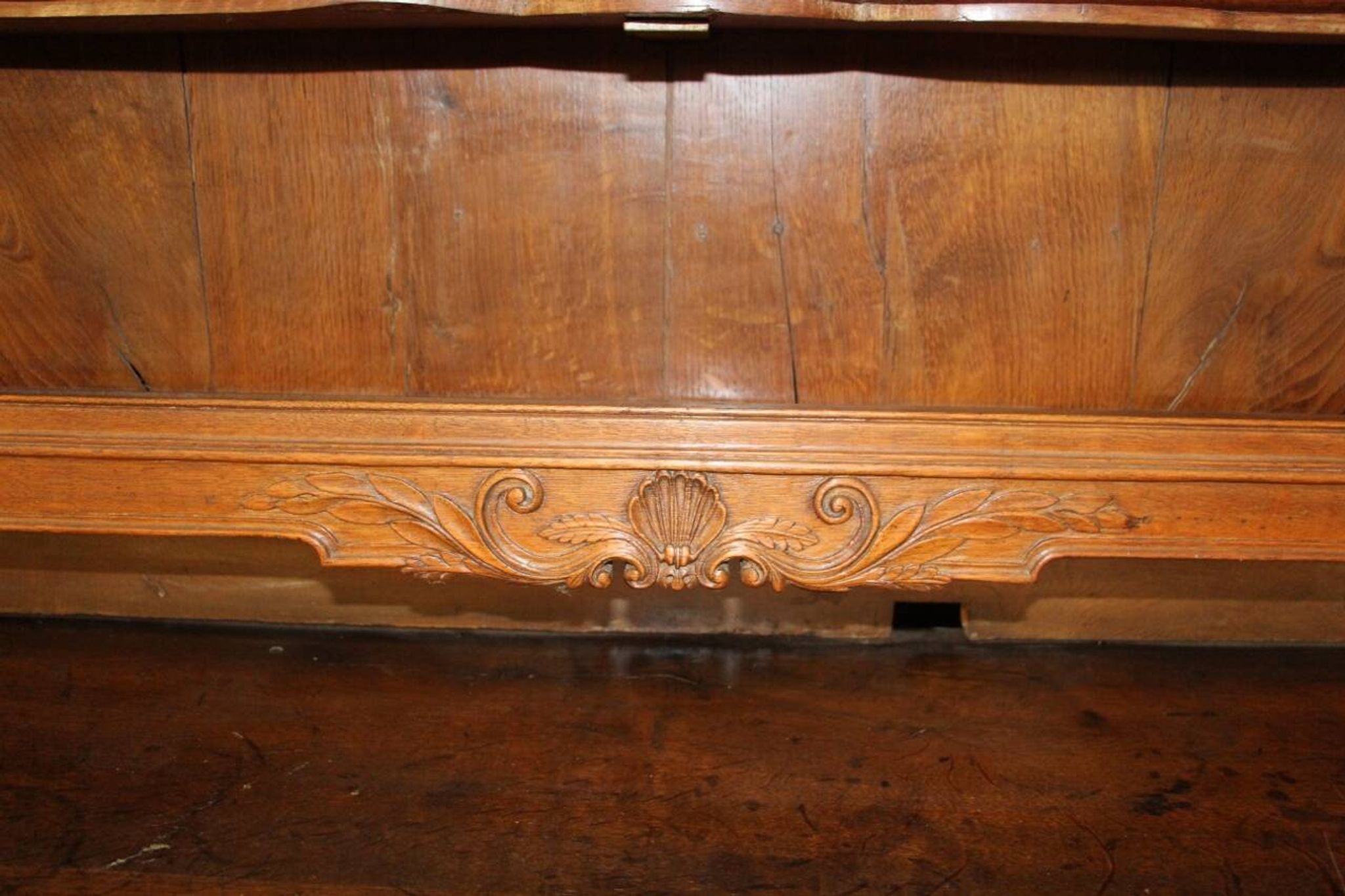 18th century dresser