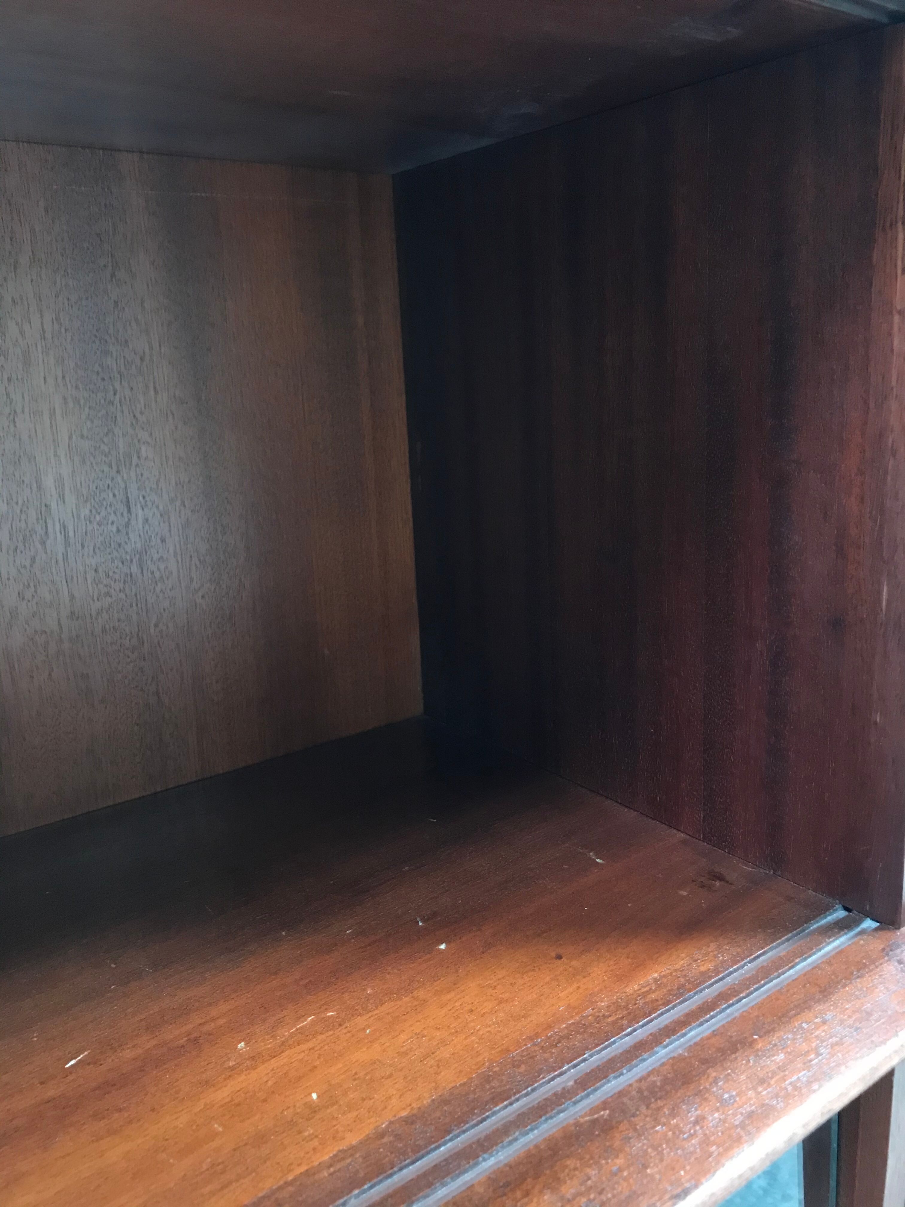 Oscar double-glazed library