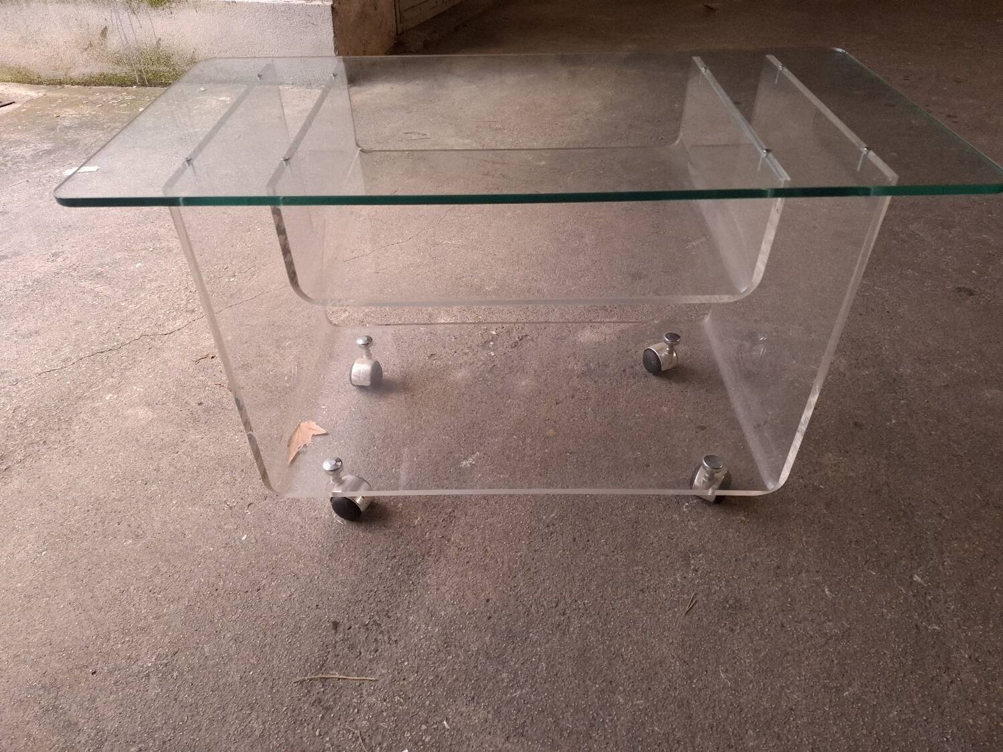 David Lange rolling table for Roche Bobois