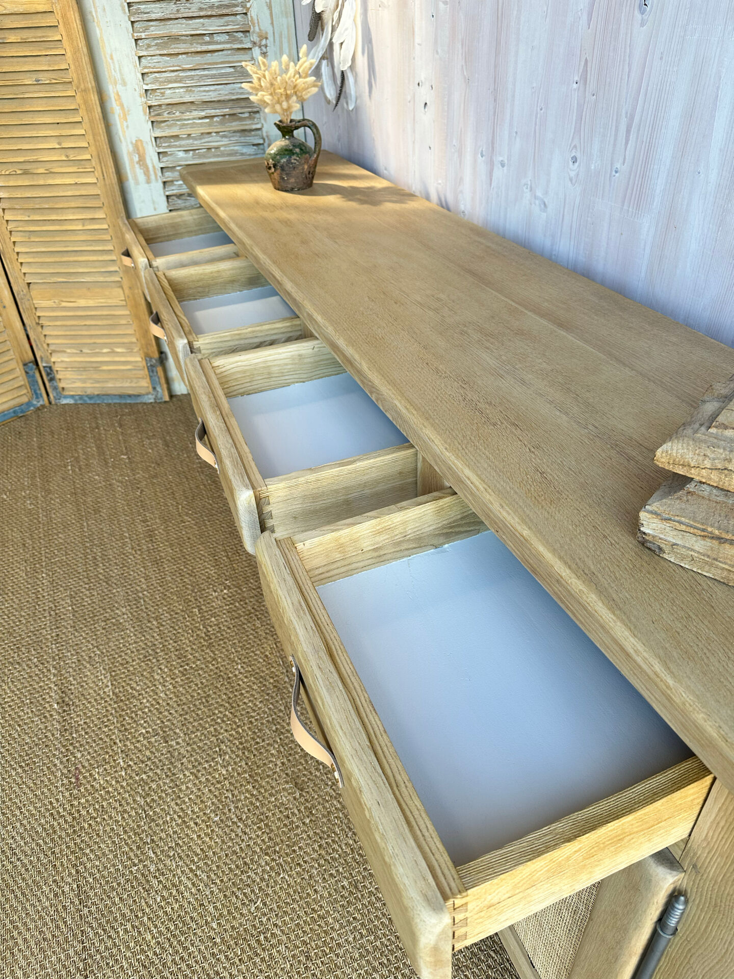 Grande enfilade buffet en chêne massif et cannage – 242 cm