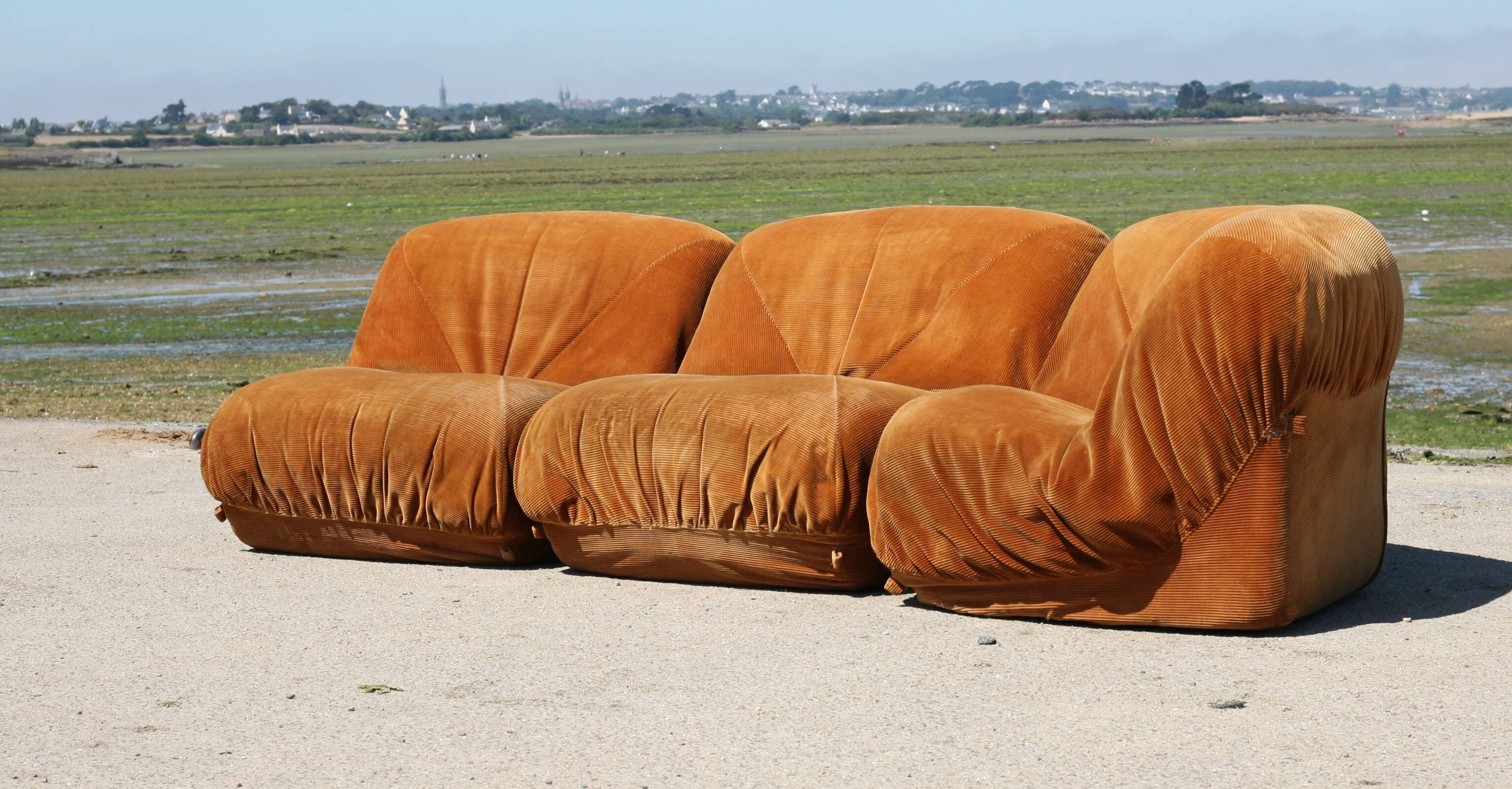 Canapé modulable Airborne "Patate", velours , années 70