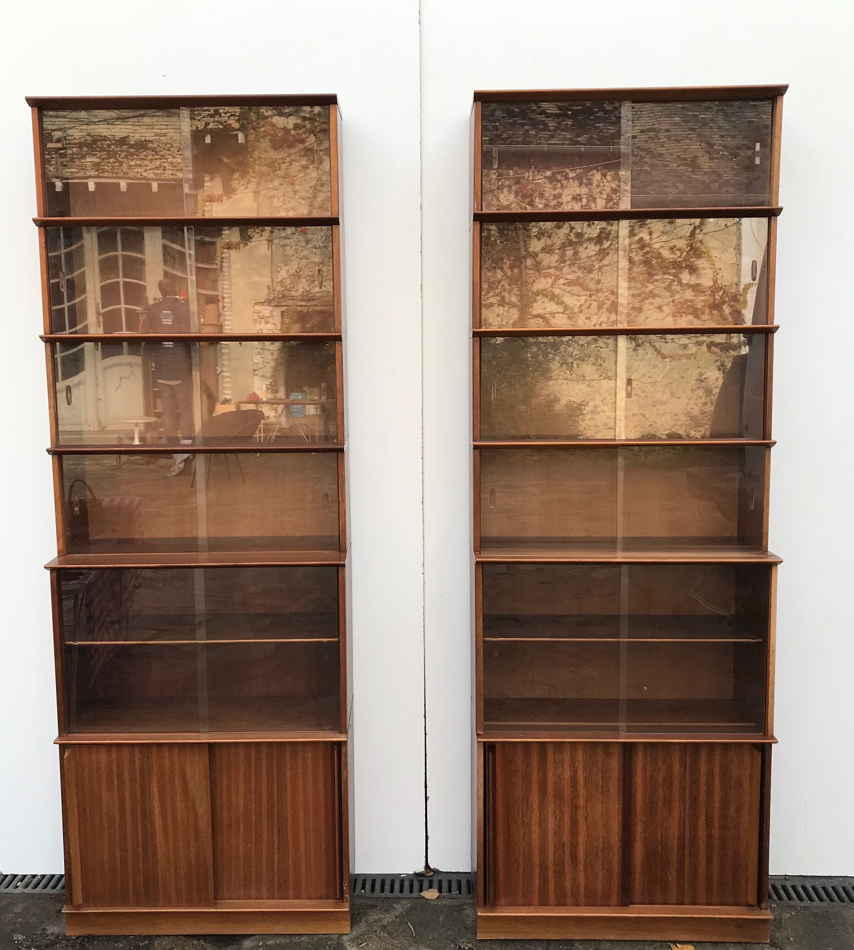 Oscar Mahogany Library, 70s.