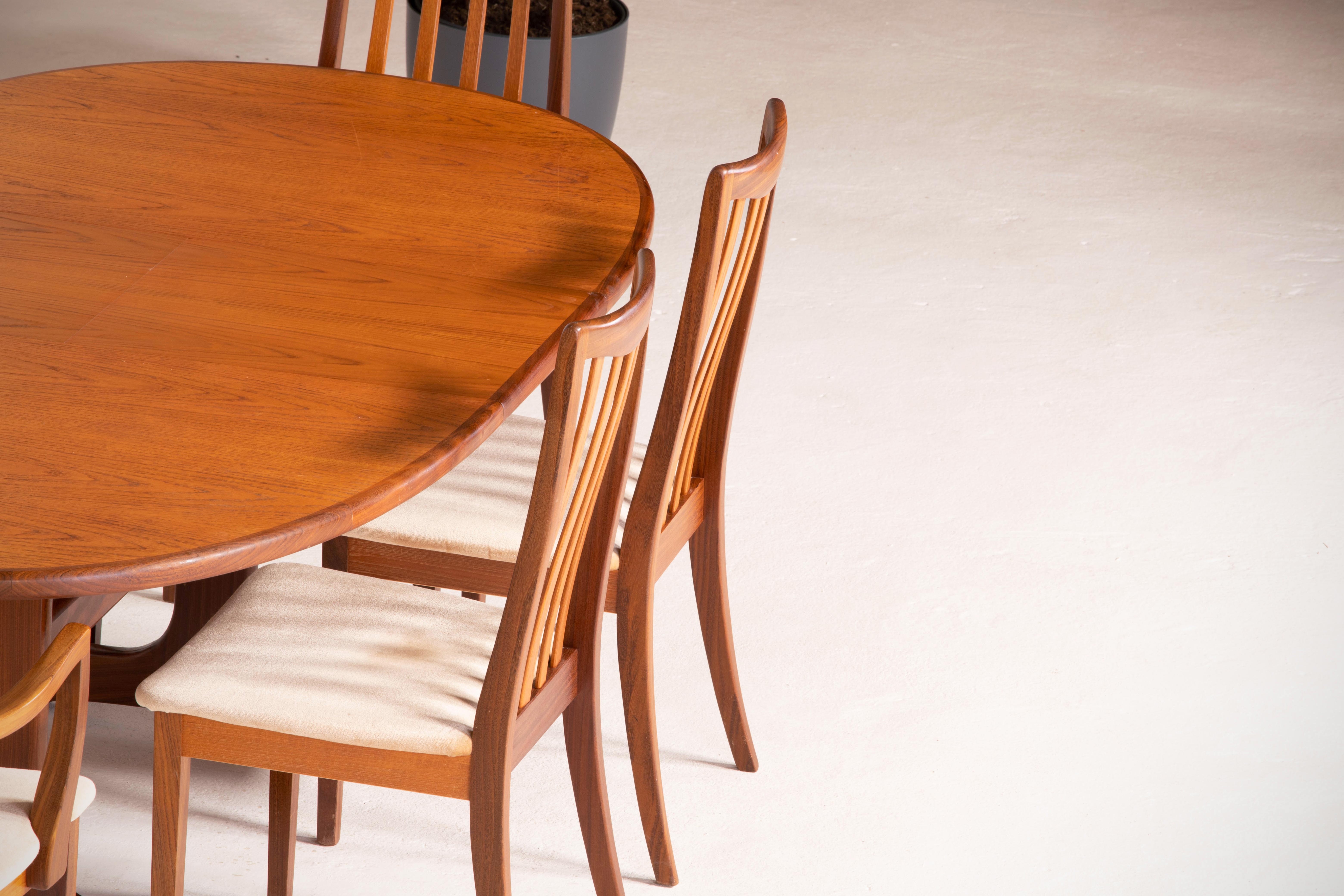 Série de 6 chaises scandinaves vintage