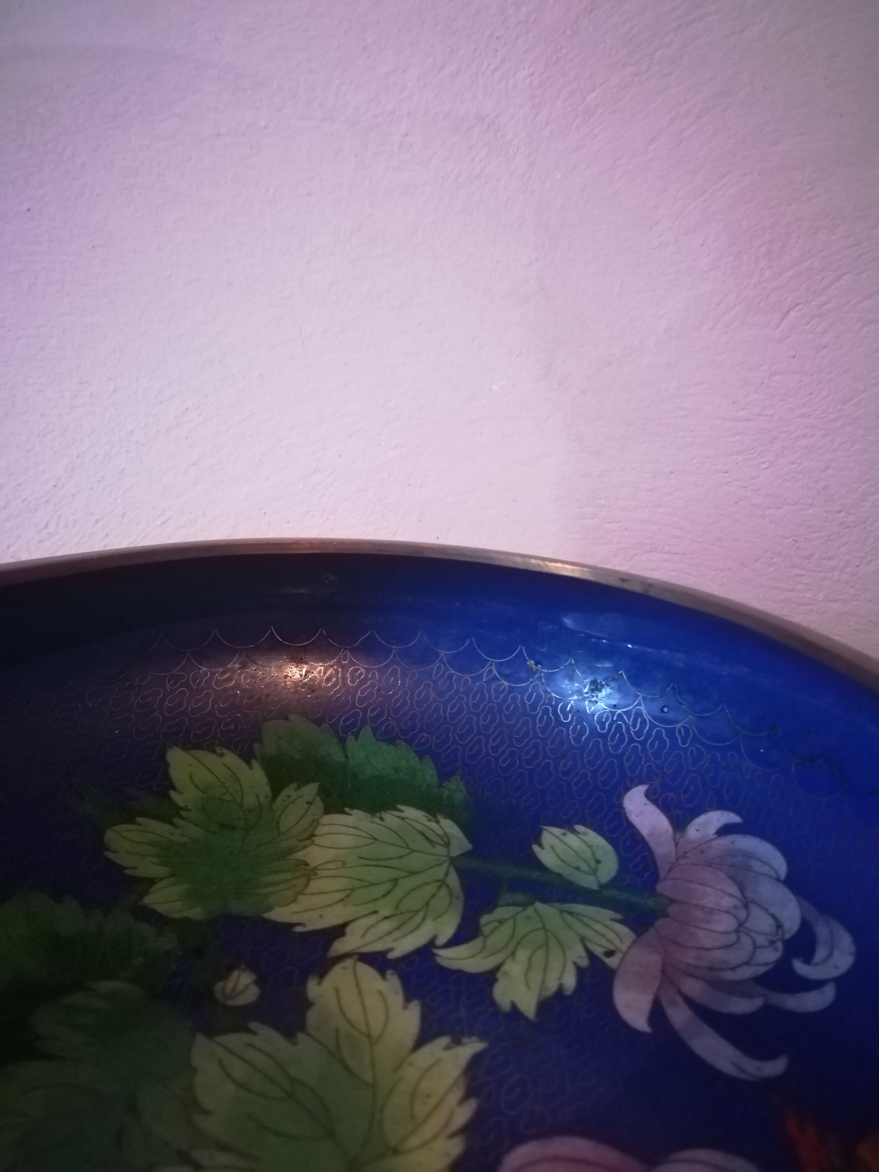 Chinese cup in partitioned email