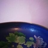 Chinese cup in partitioned email