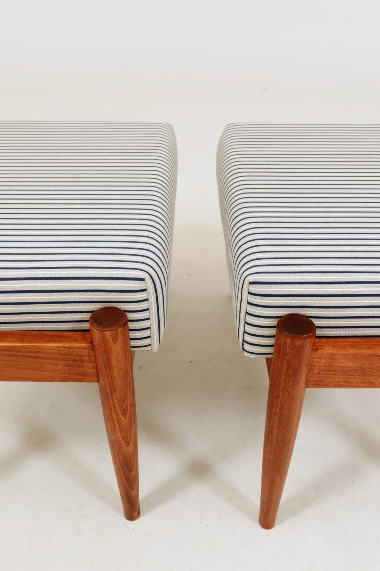 Fauteuil & Repose-pieds tissu cotton rayé