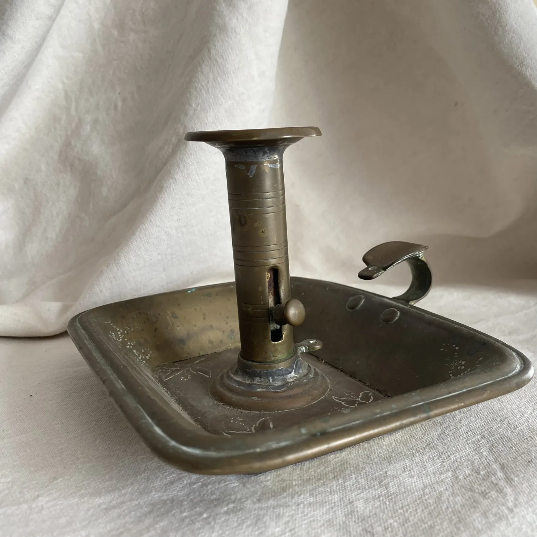 Old bedroom candlestick, "cellar rat" candlestick from the 19th century.