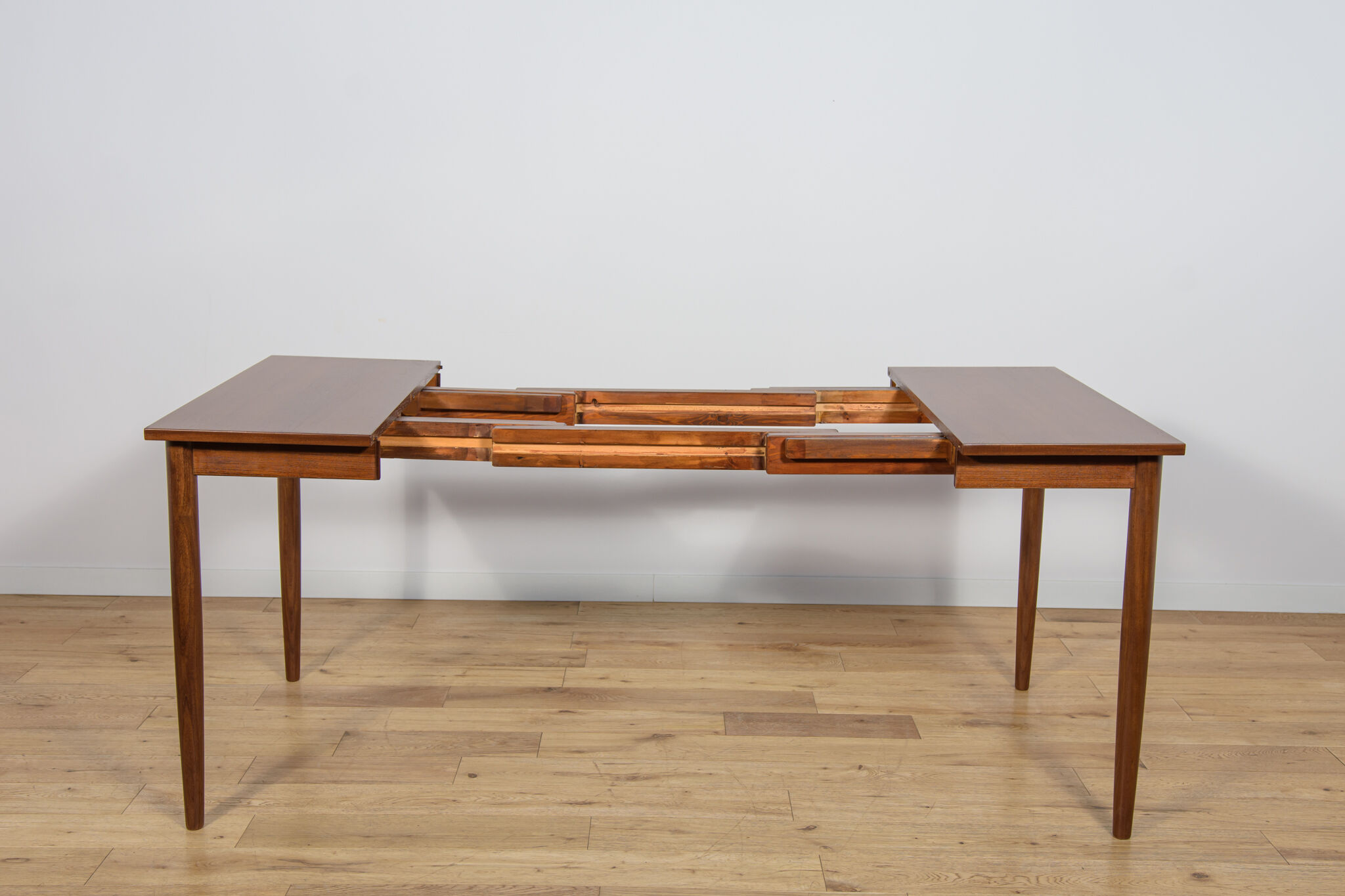 Mid-century teak extendable rosewood dining table, Denmark, 1960s