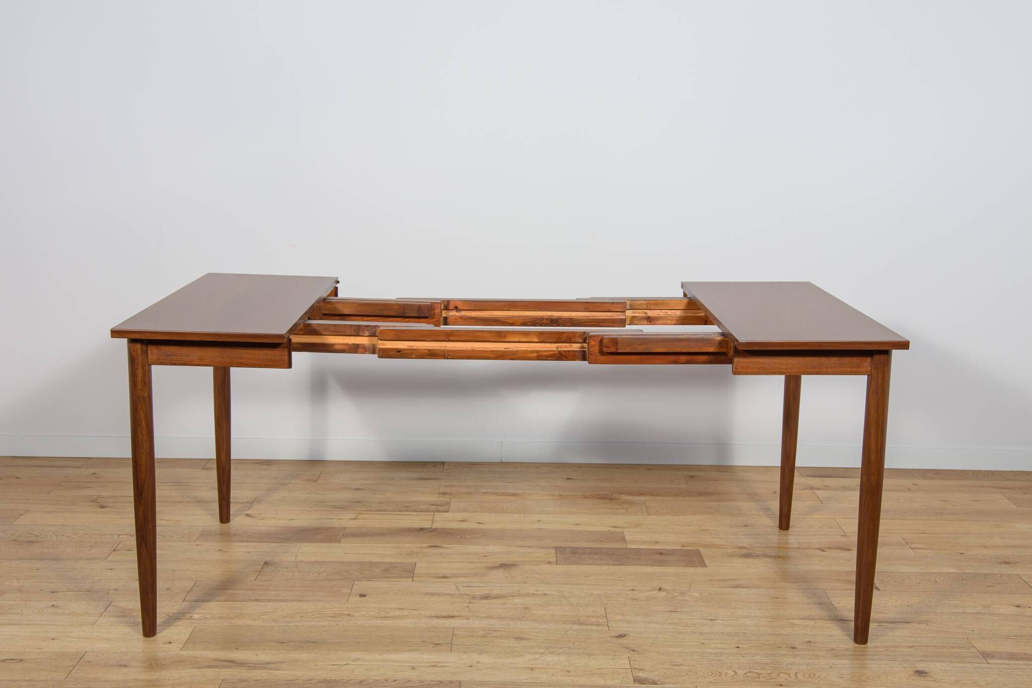 Table à manger extensible en teck et palissandre des années 1960, Danemark.