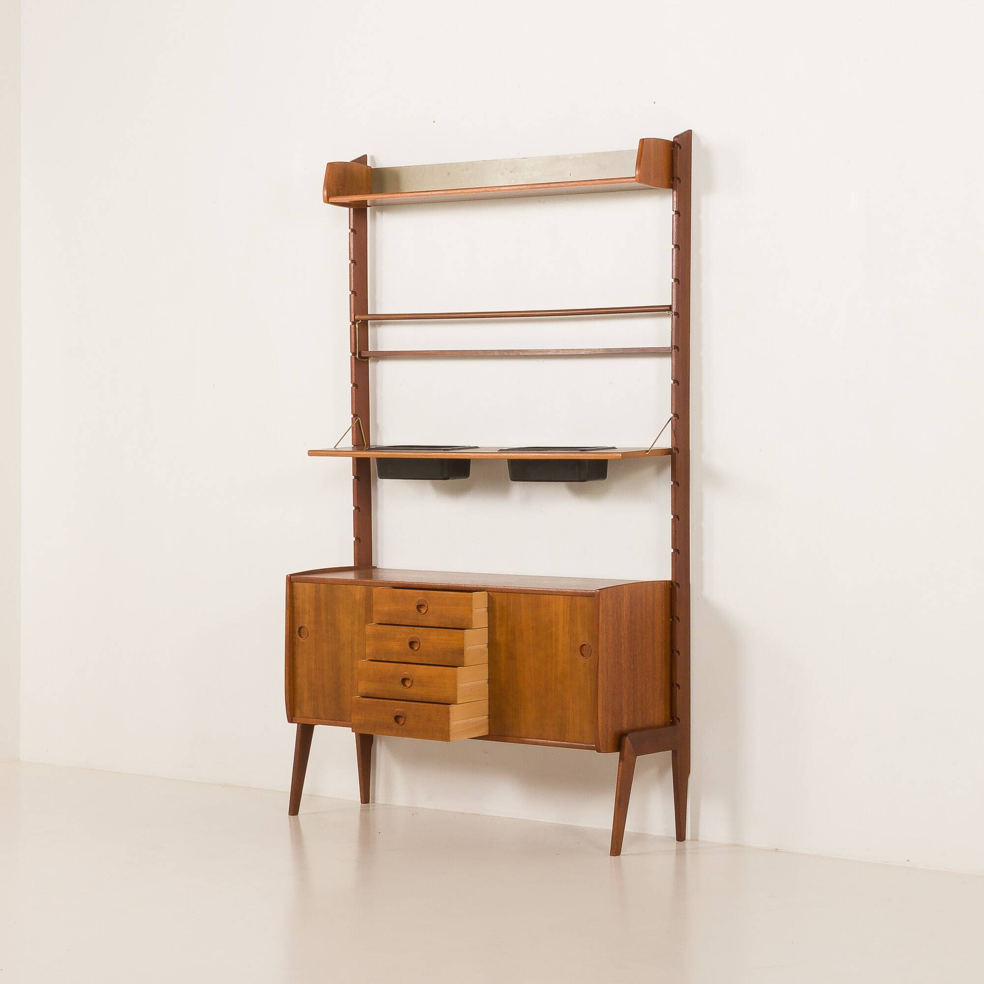 Ergo wall unit with a planter by John Texmon, Norway 1960s
