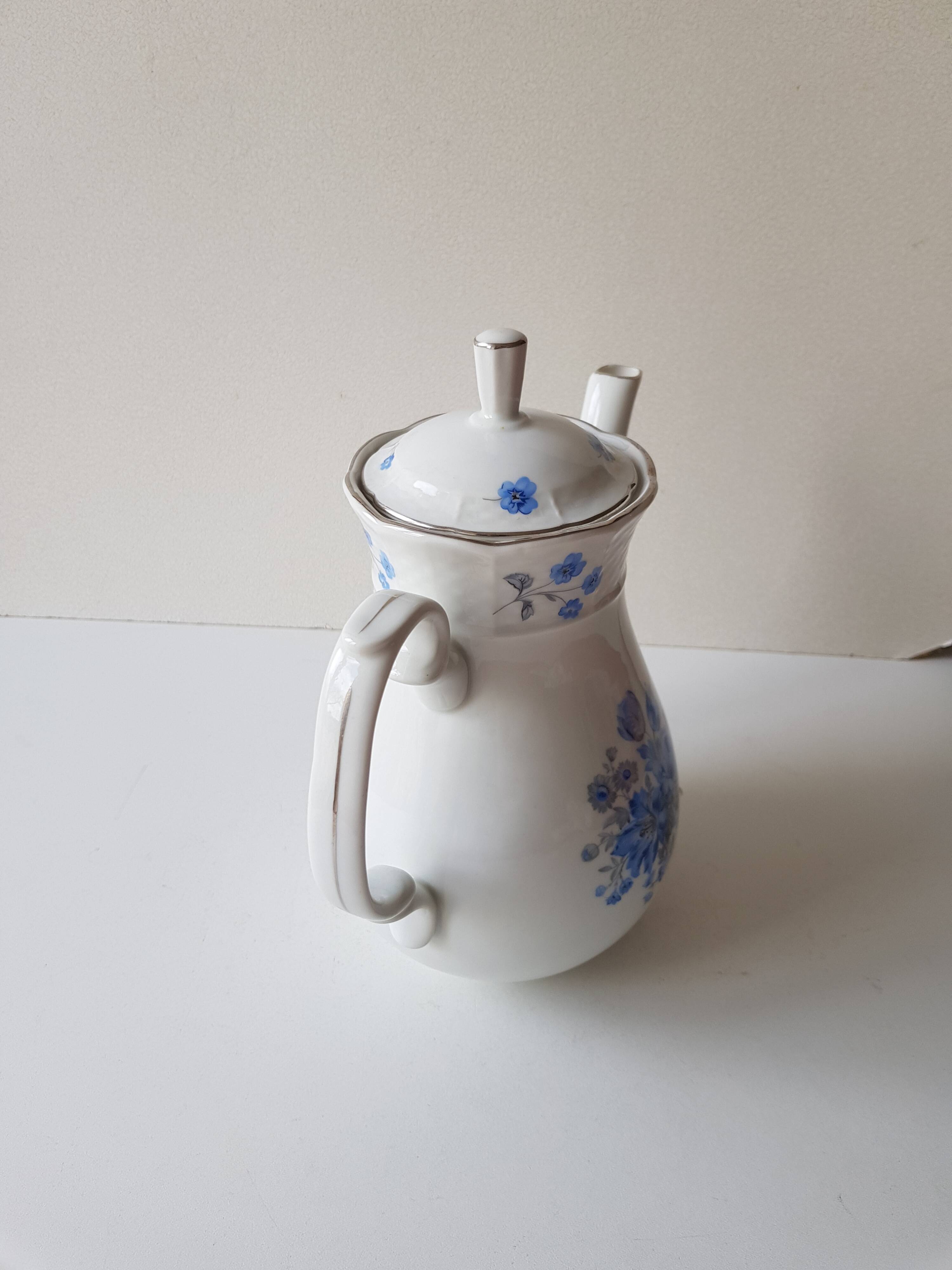 Blue floral teapot in fine bohemian porcelain signed TK Thun