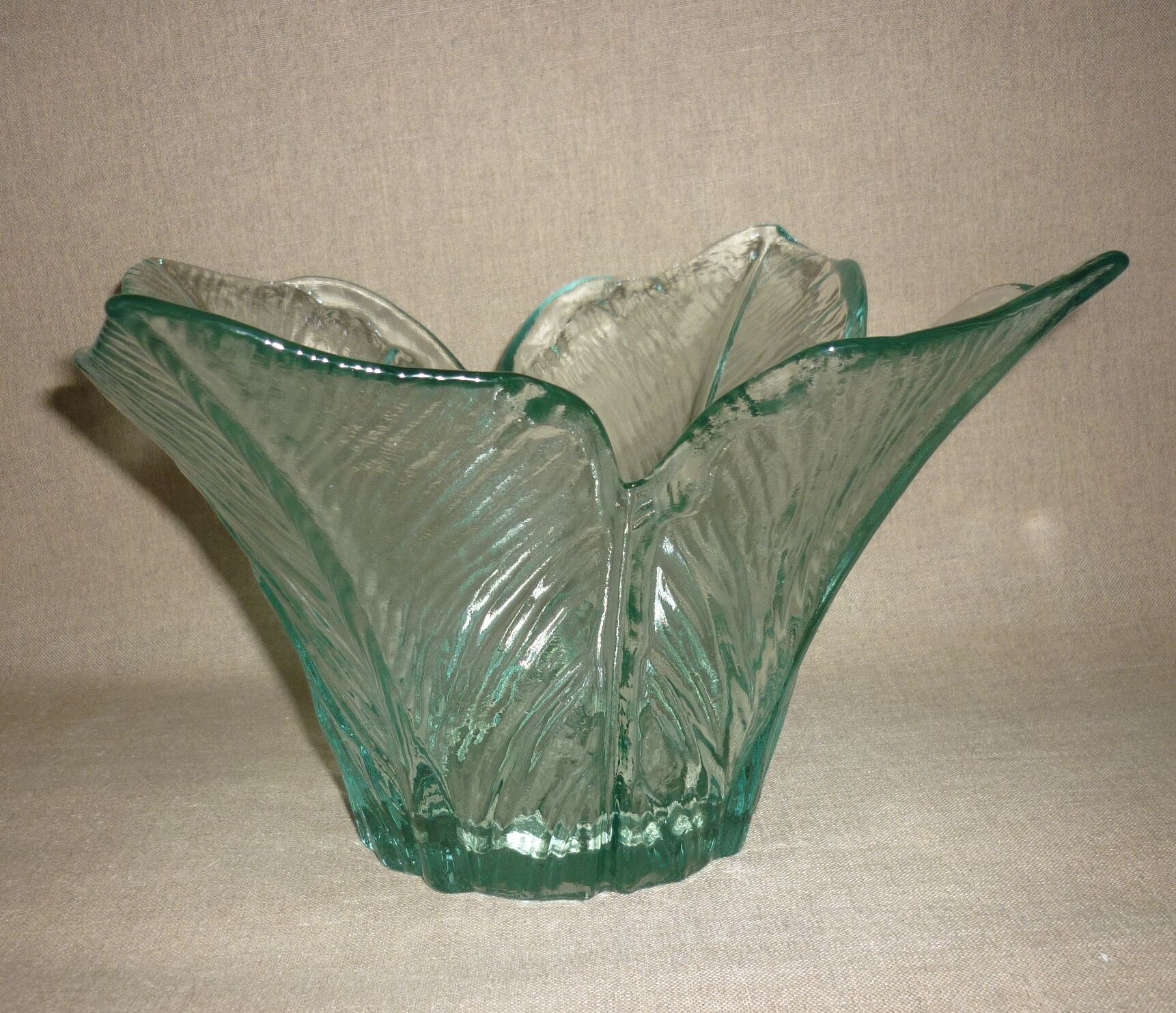 Cup or fruit bowl, with glass punch