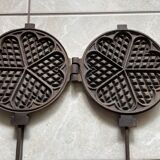 Gaufrier en fonte
