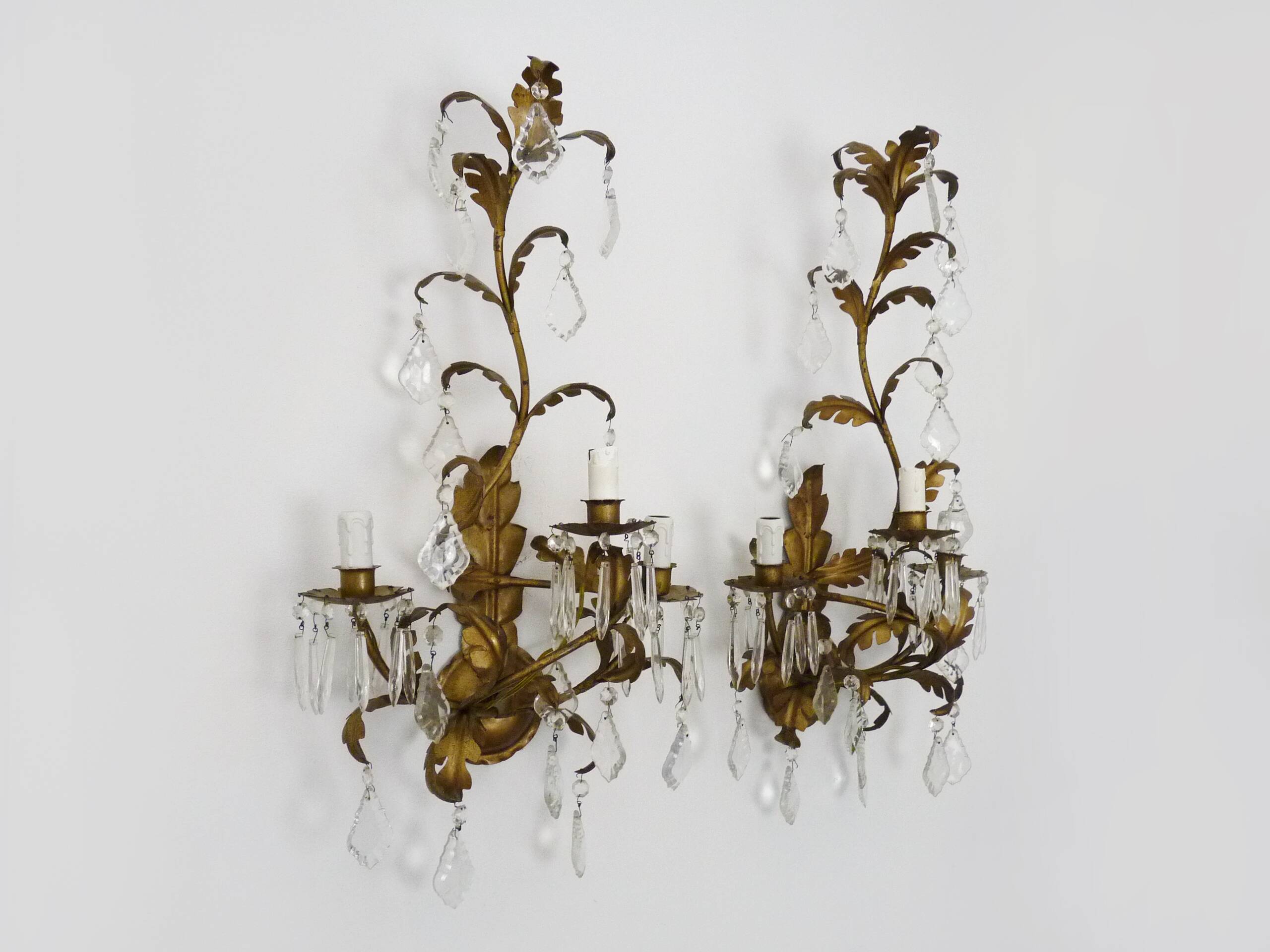 Large (70 cm - 27.55") pair of 3-arm foliage wall sconces